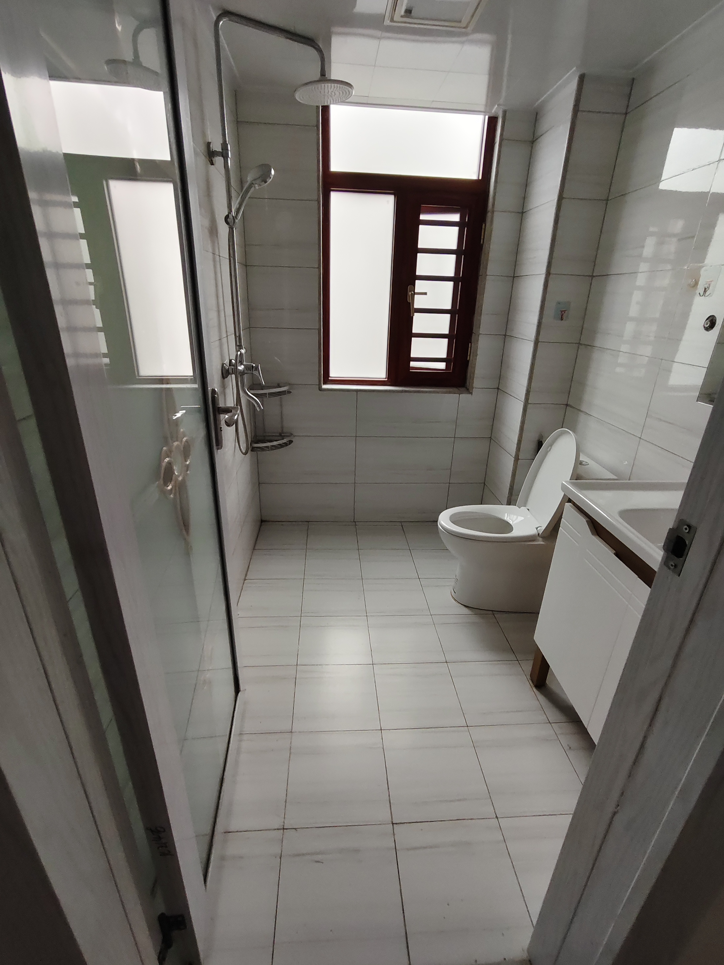 百弘学府城  3室2厅2卫    1680.0元/月室内图