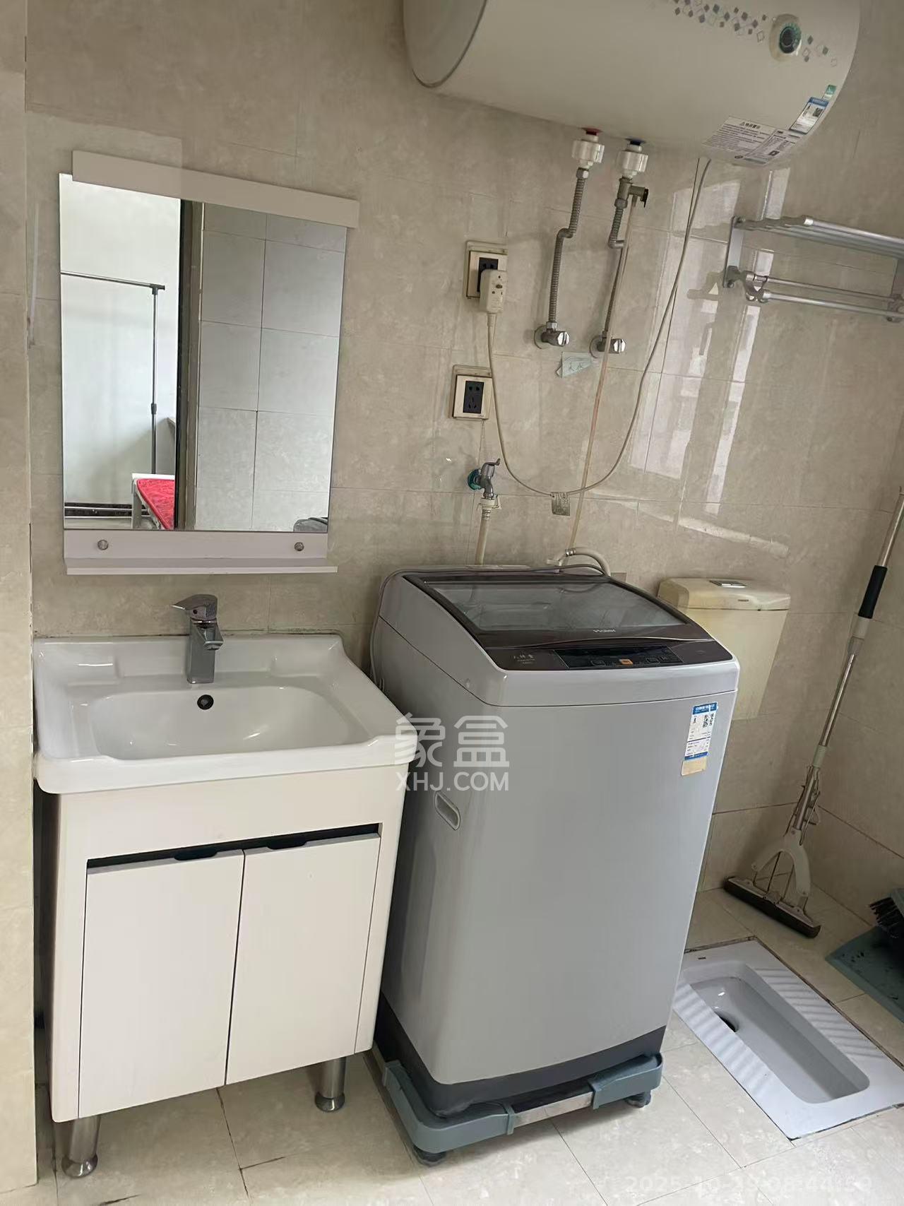 众东国际 1室1厅1卫 1600.0元/月 众东国际 1室1厅1卫 1600.0元/月室内图