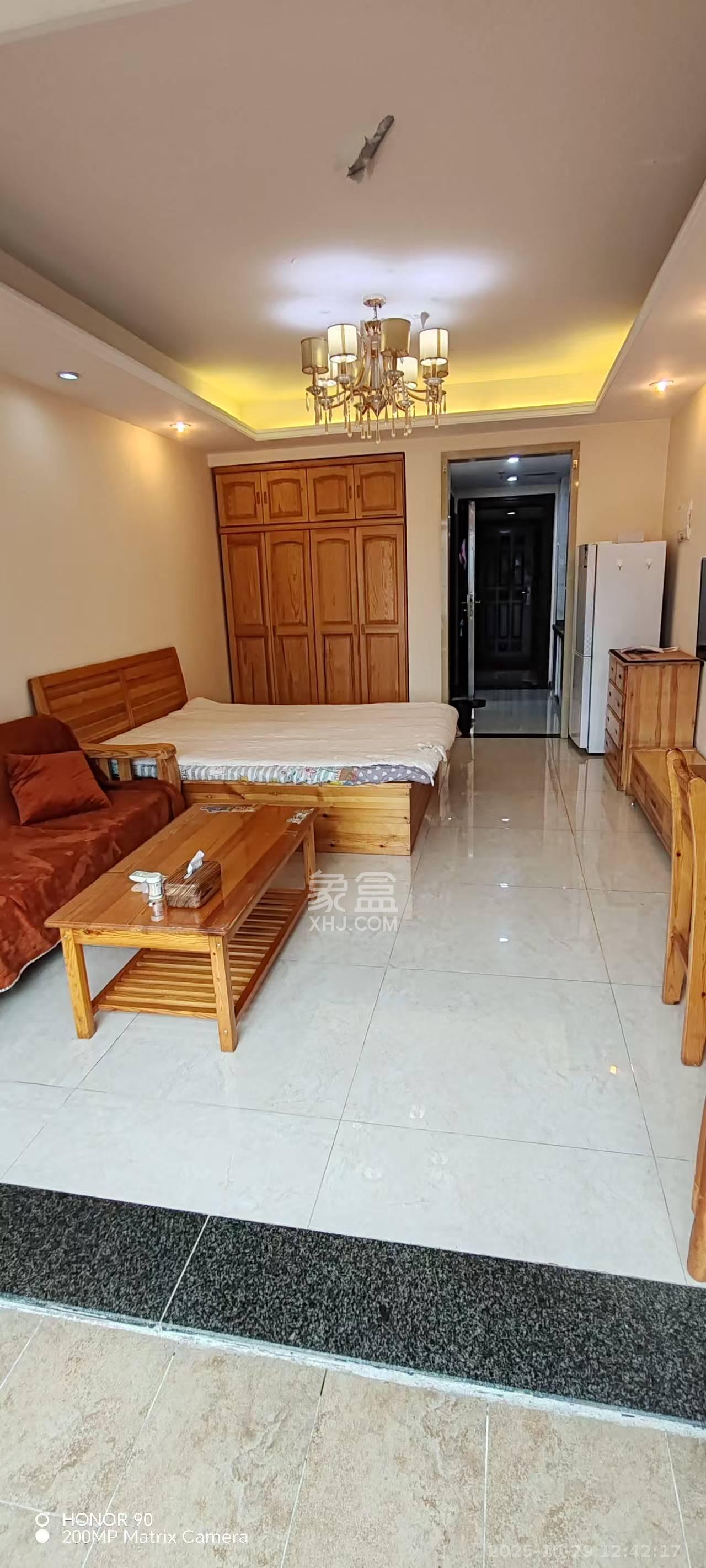 恒大御景湾  1室1厅1卫    1700.0元/月