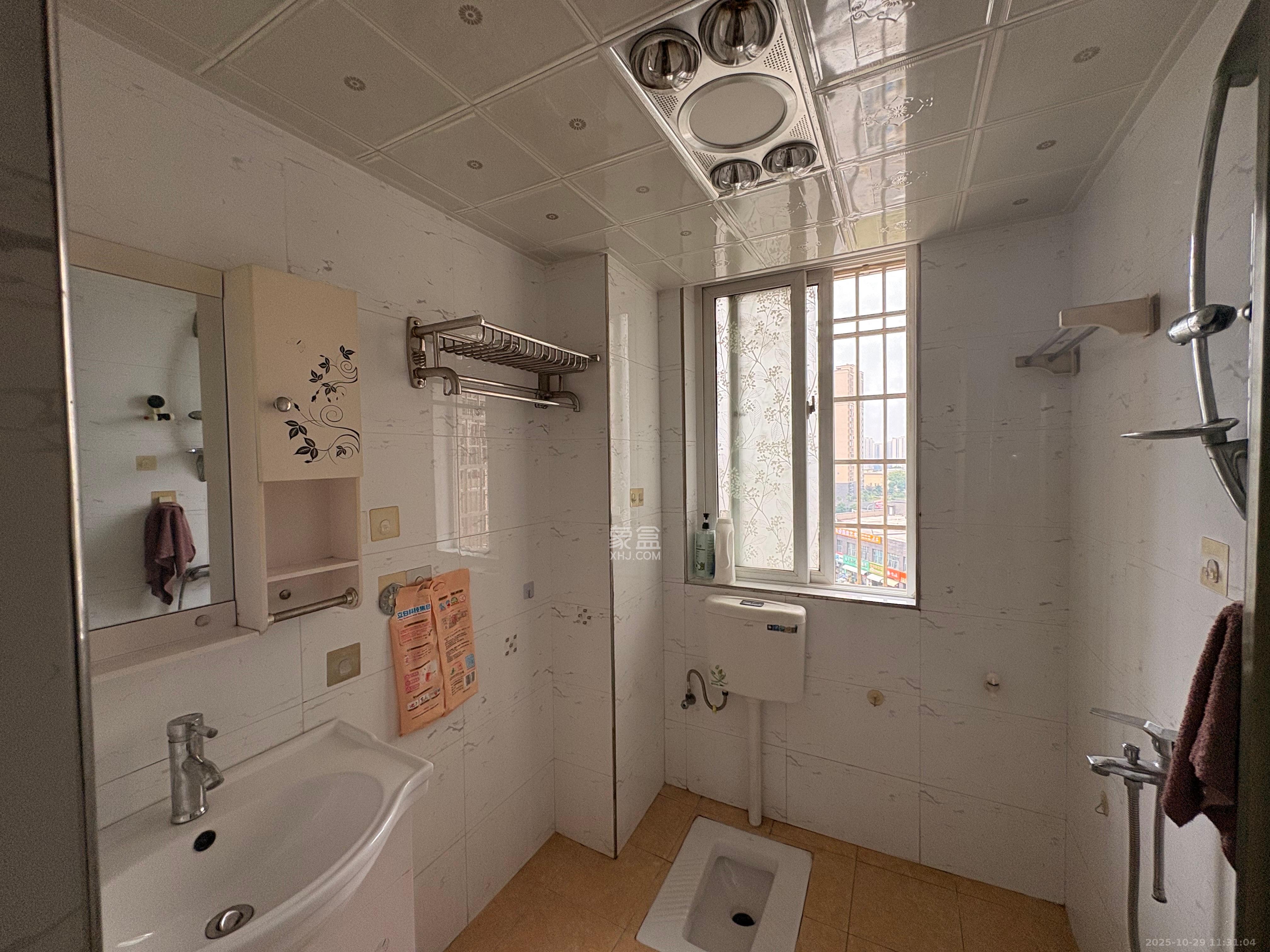 星城新宇桃花苑 2室1厅1卫 1700.0元/月 星城新宇桃花苑 2室1厅1卫 1700.0元/月室内图