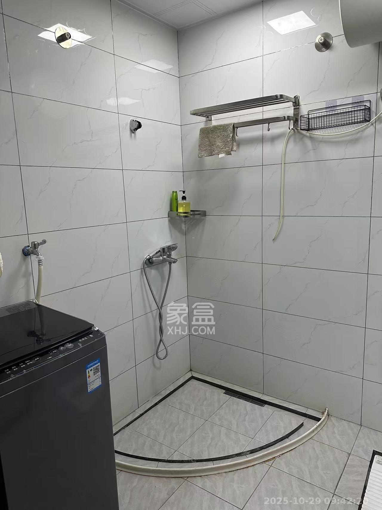 中建悦和城  1室0厅0卫    1400.0元/月 中建悦和城  1室0厅0卫    1400.0元/月室内图