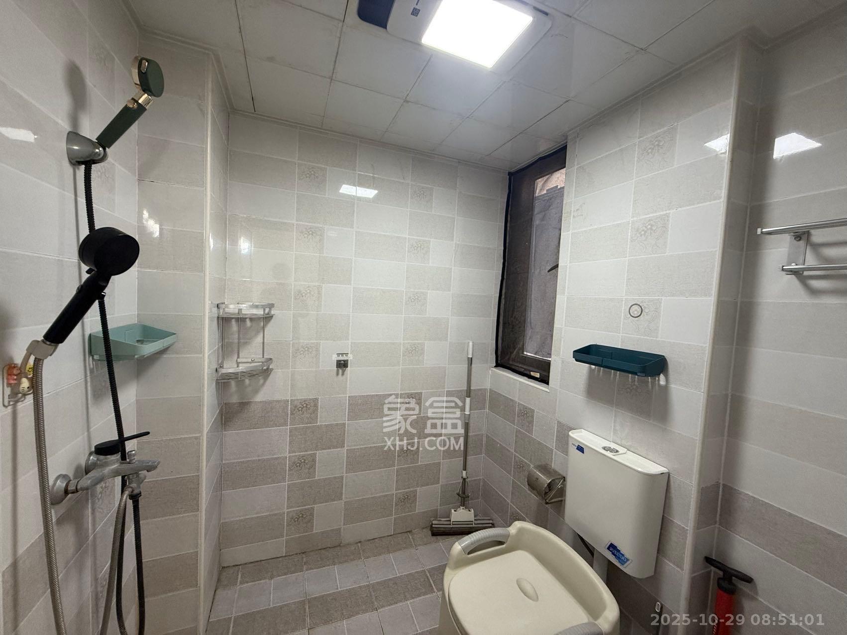 君合天玺  3室2厅1卫    3500.0元/月 君合天玺  3室2厅1卫    3500.0元/月室内图