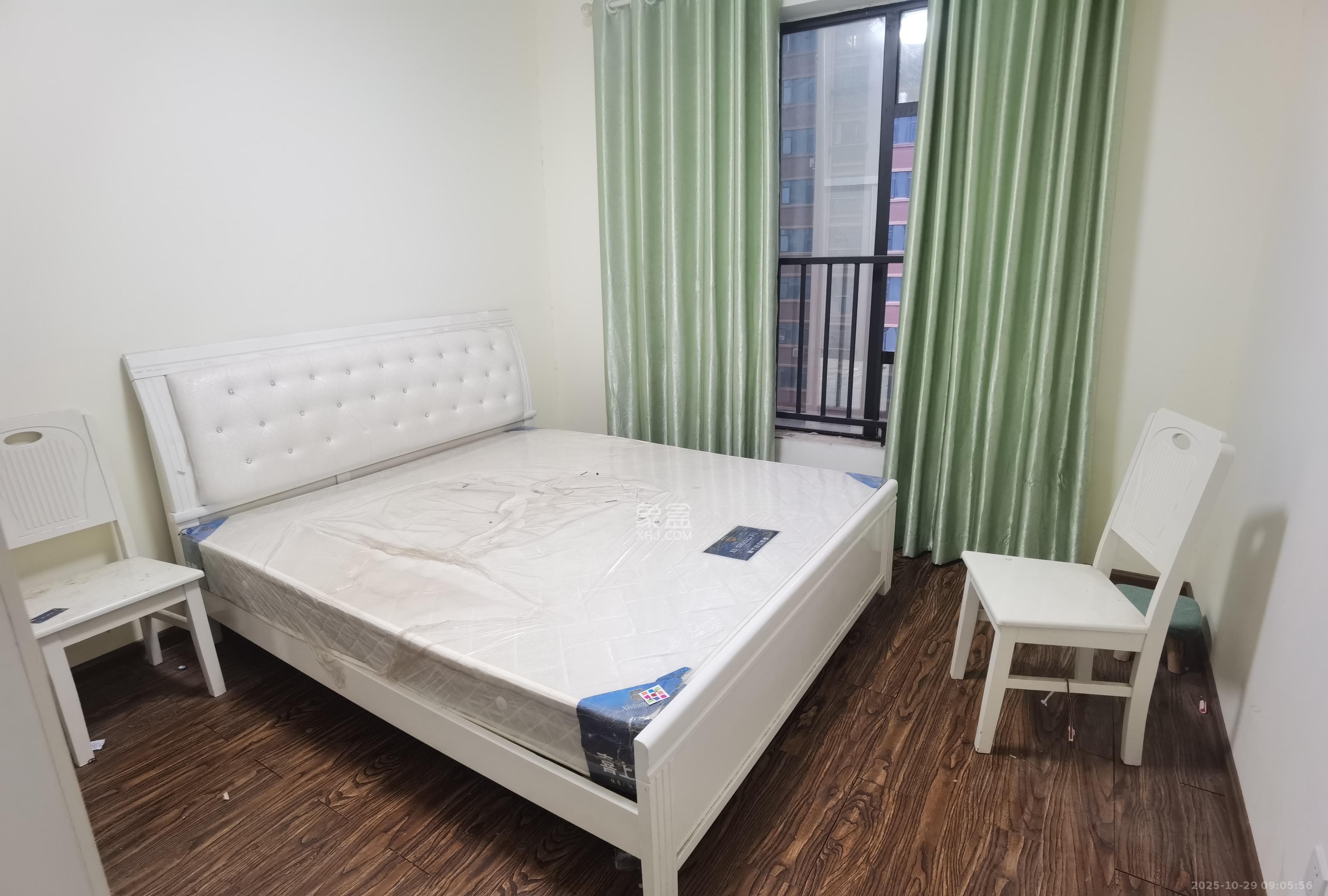 天元涉外景园C区  2室2厅1卫    2100.0元/月室内图