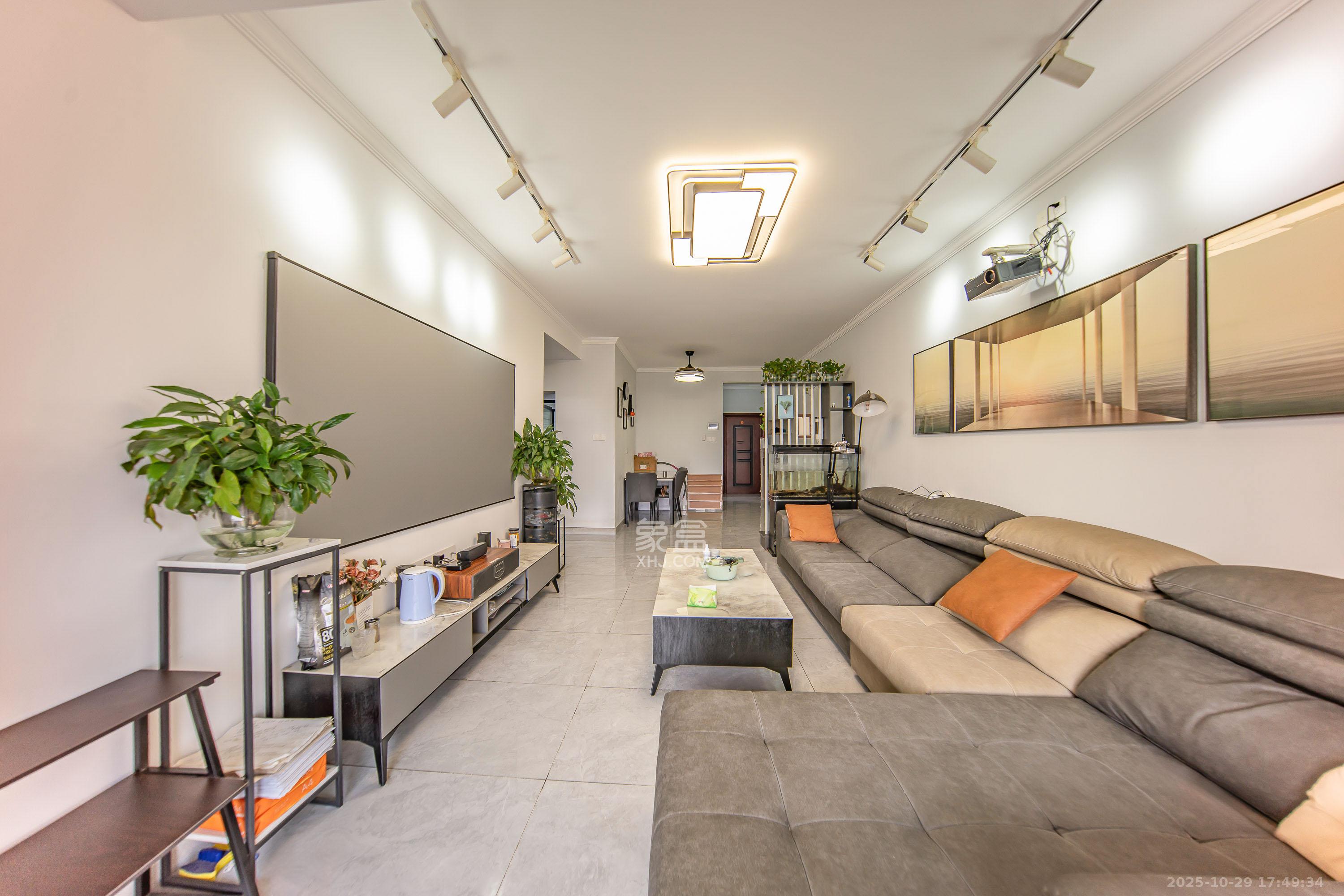 江山帝景哈佛  3室2厅1卫    82.5万