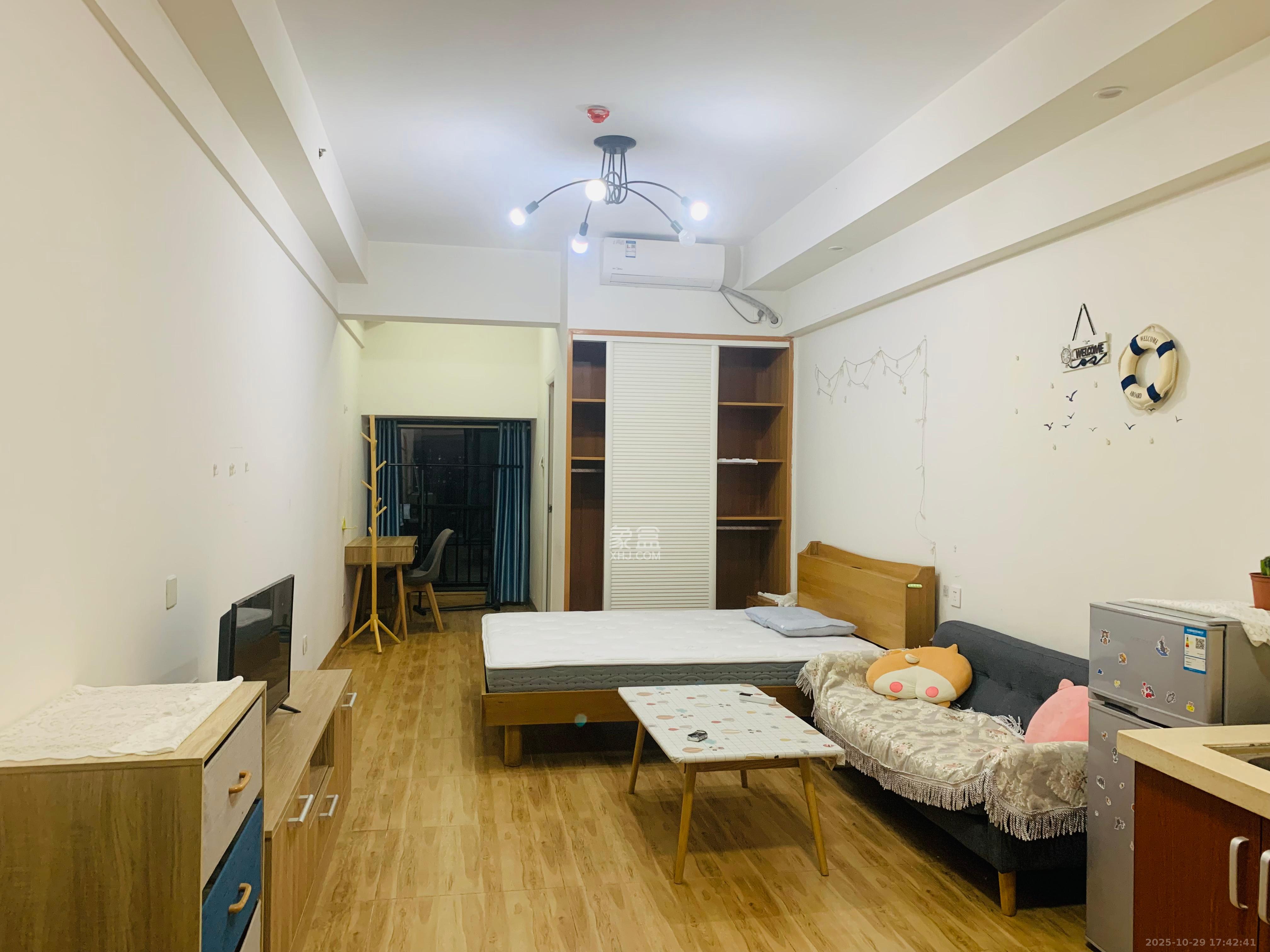 中建芙蓉嘉苑  1室1厅1卫    1100.0元/月 中建芙蓉嘉苑  1室1厅1卫    1100.0元/月