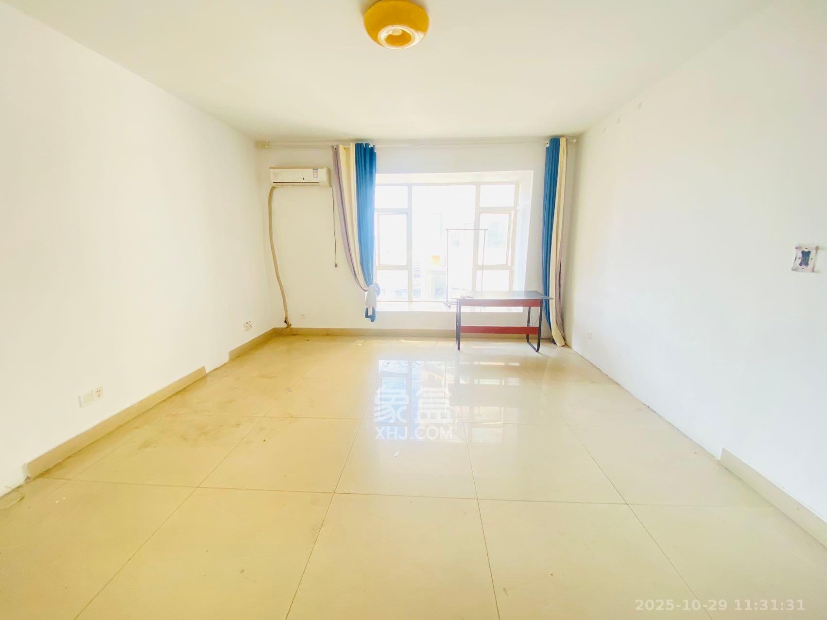 智邦家园  3室1厅1卫    3200.0元/月