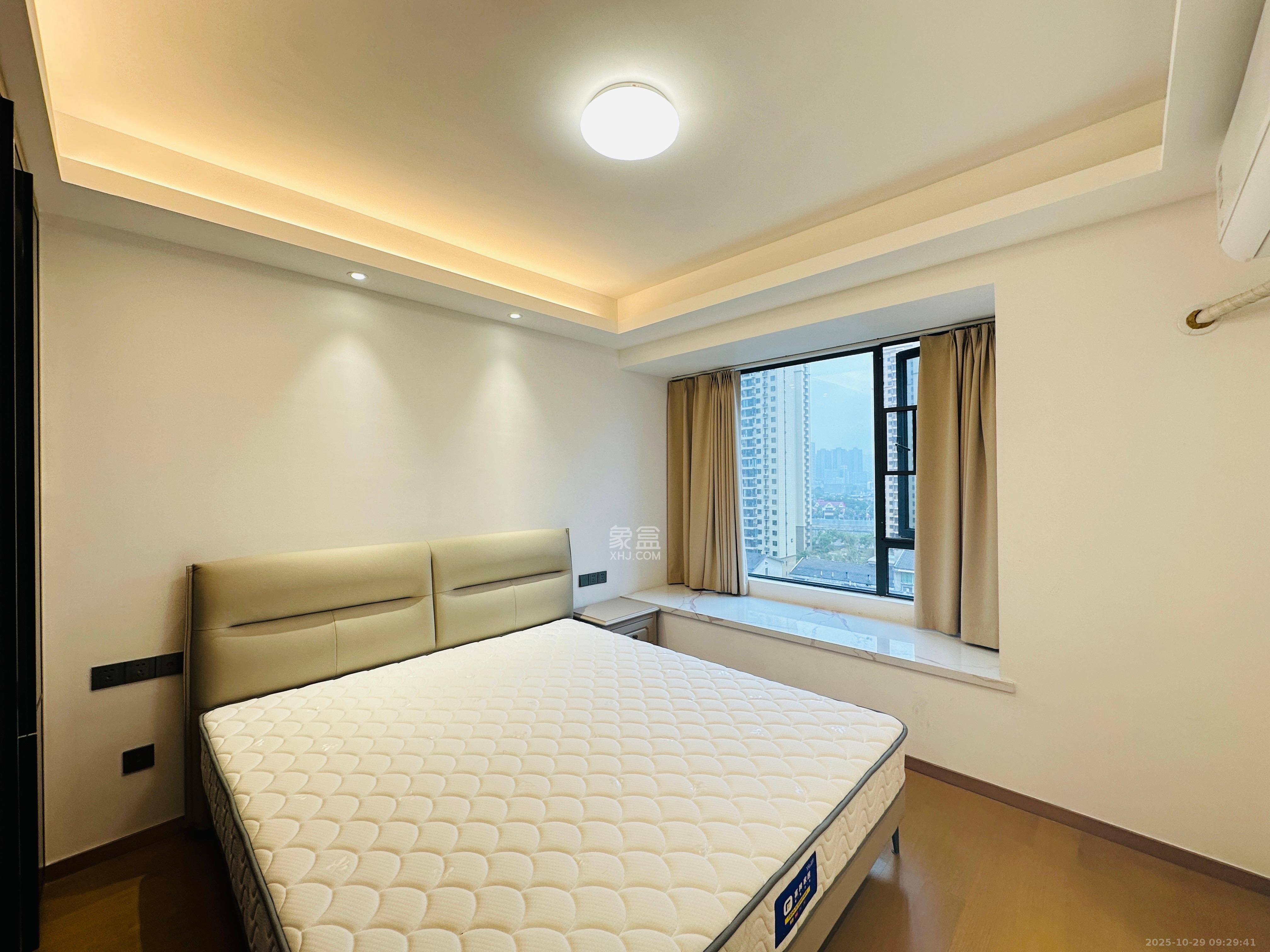 旭辉雨花郡  1室0厅0卫    3800.0元/月室内图