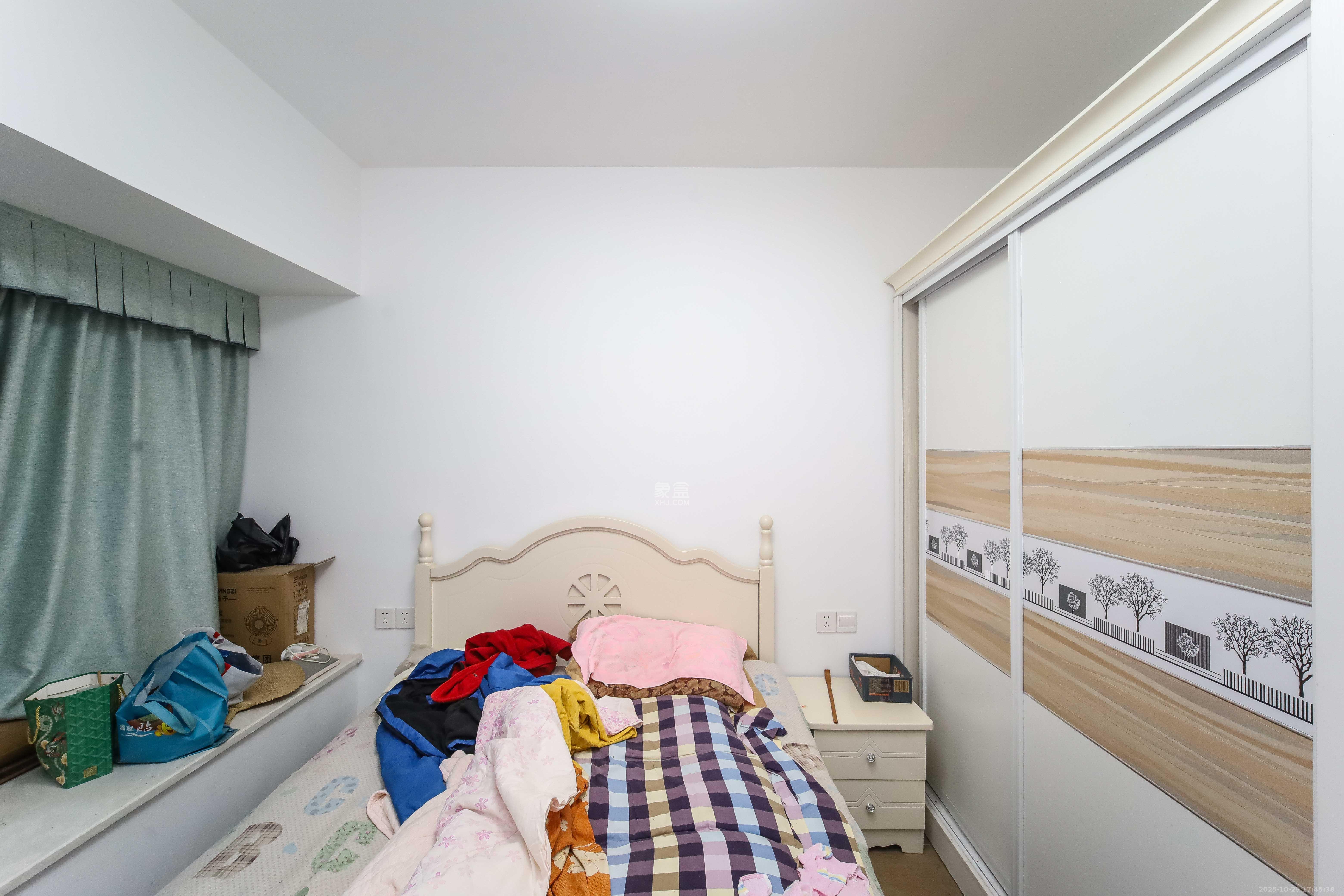 金地格林公馆  3室2厅2卫    110.0万 金地格林公馆  3室2厅2卫    110.0万卧室