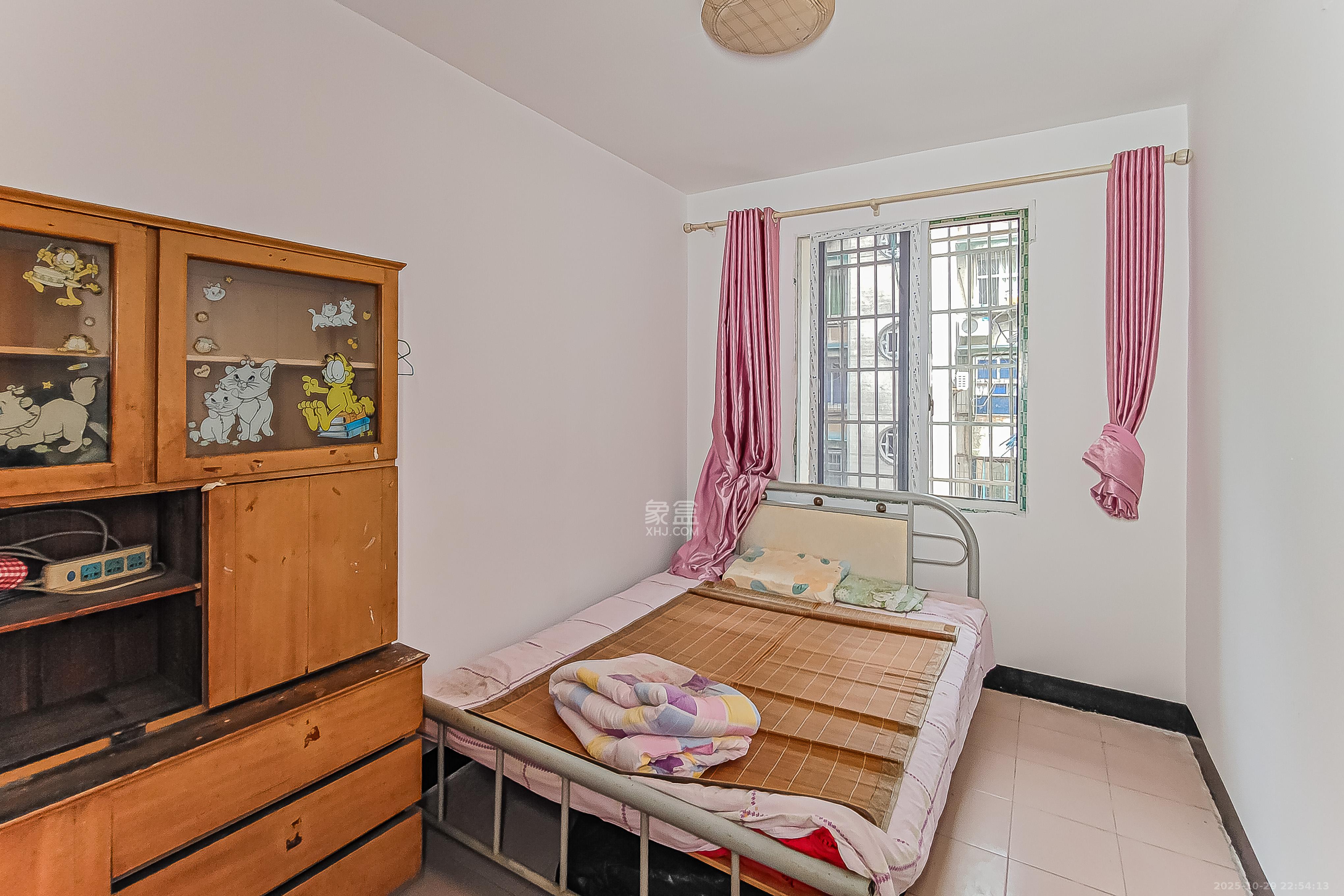 茶园坡社区(原王家冲社区)  2室2厅1卫    31.0万卧室