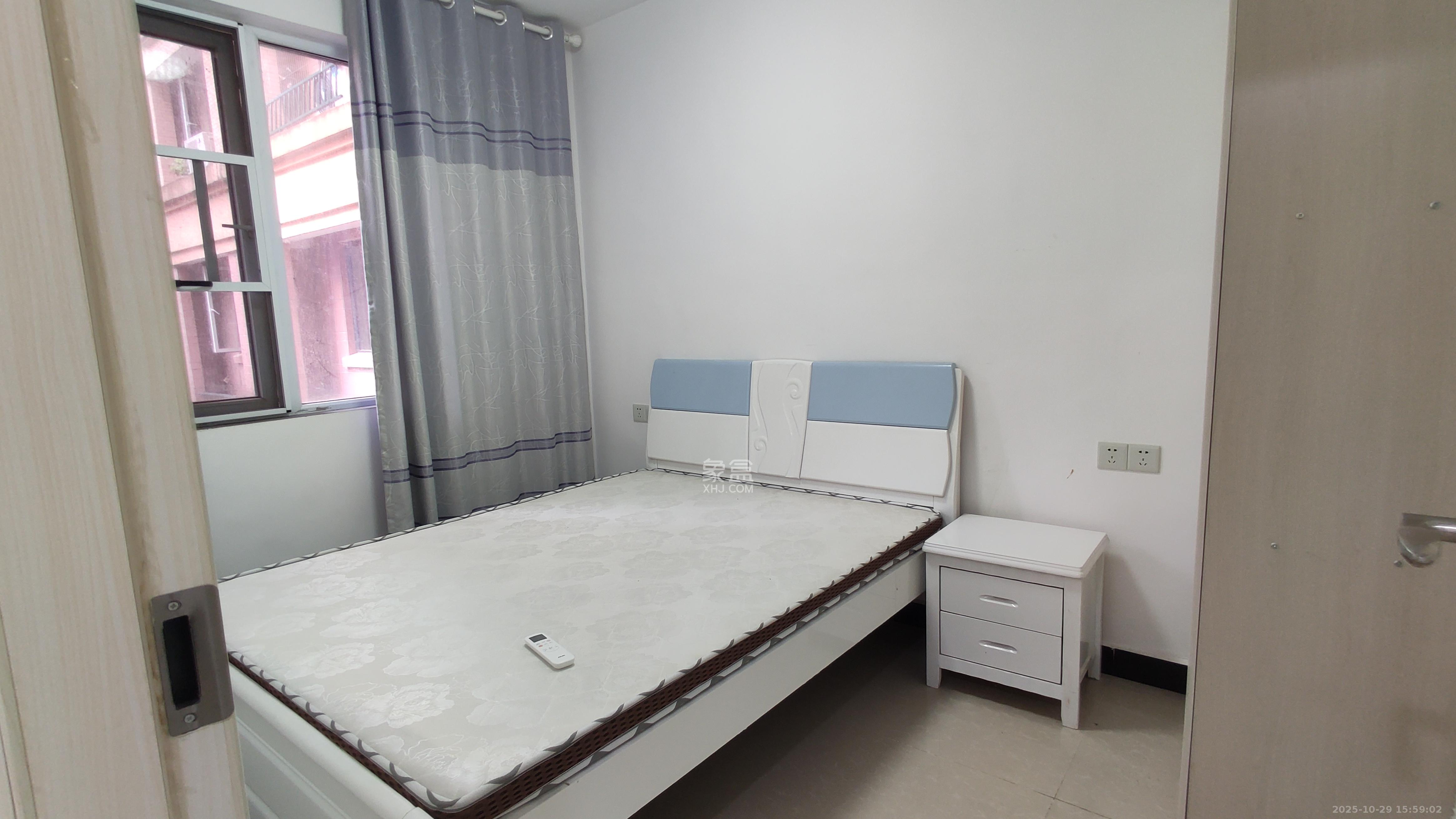 丽发新城 2室2厅1卫 1650.0元/月 丽发新城 2室2厅1卫 1650.0元/月室内图