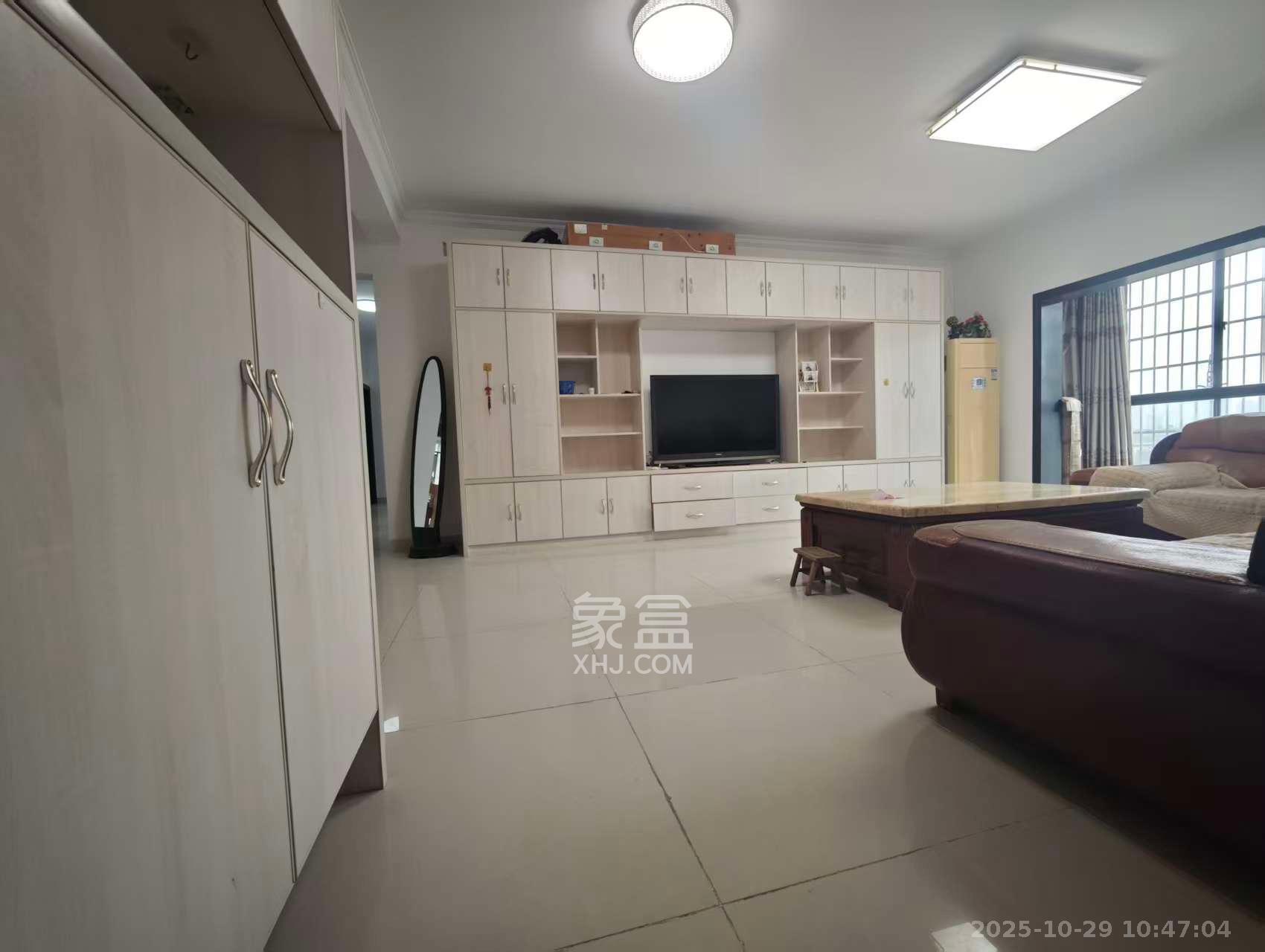 潭邵佳园  4室2厅2卫    45.8万 潭邵佳园  4室2厅2卫    45.8万其他