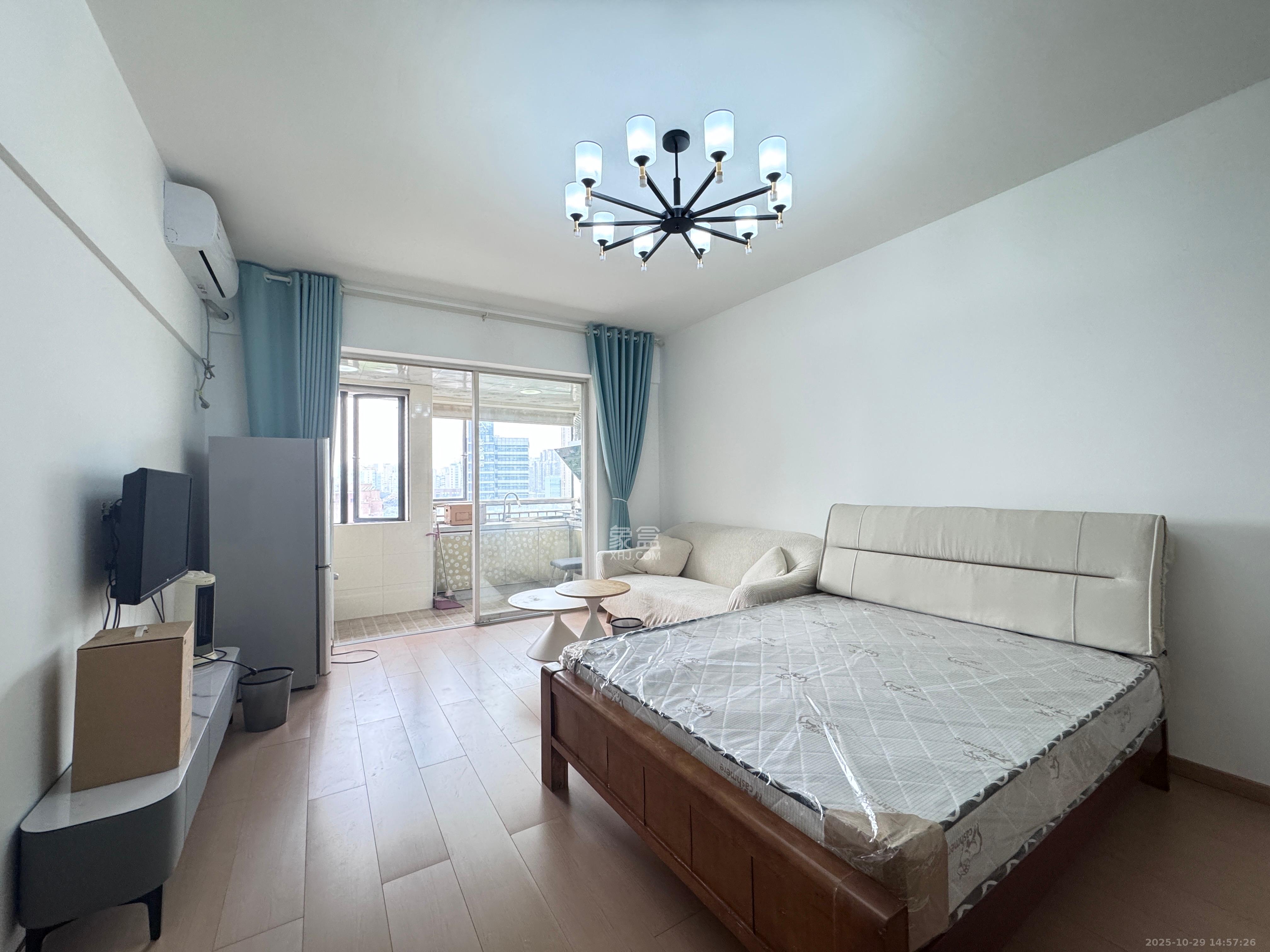 亚商国际 1室1厅1卫 1300.0元/月 亚商国际 1室1厅1卫 1300.0元/月室内图