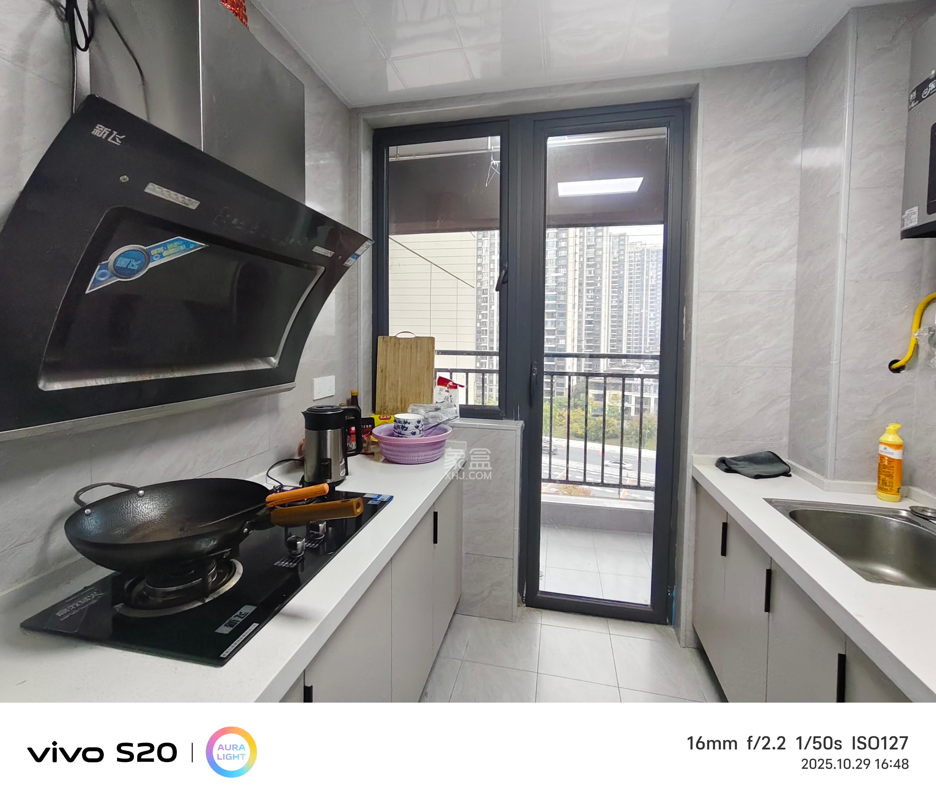 荣盛城 4室2厅2卫 3200.0元/月 荣盛城 4室2厅2卫 3200.0元/月室内图