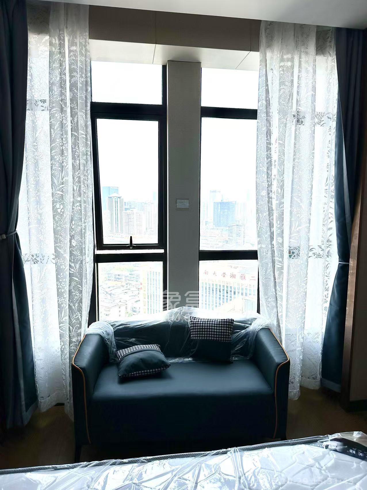 大财门公寓  1室1厅1卫    1600.0元/月室内图