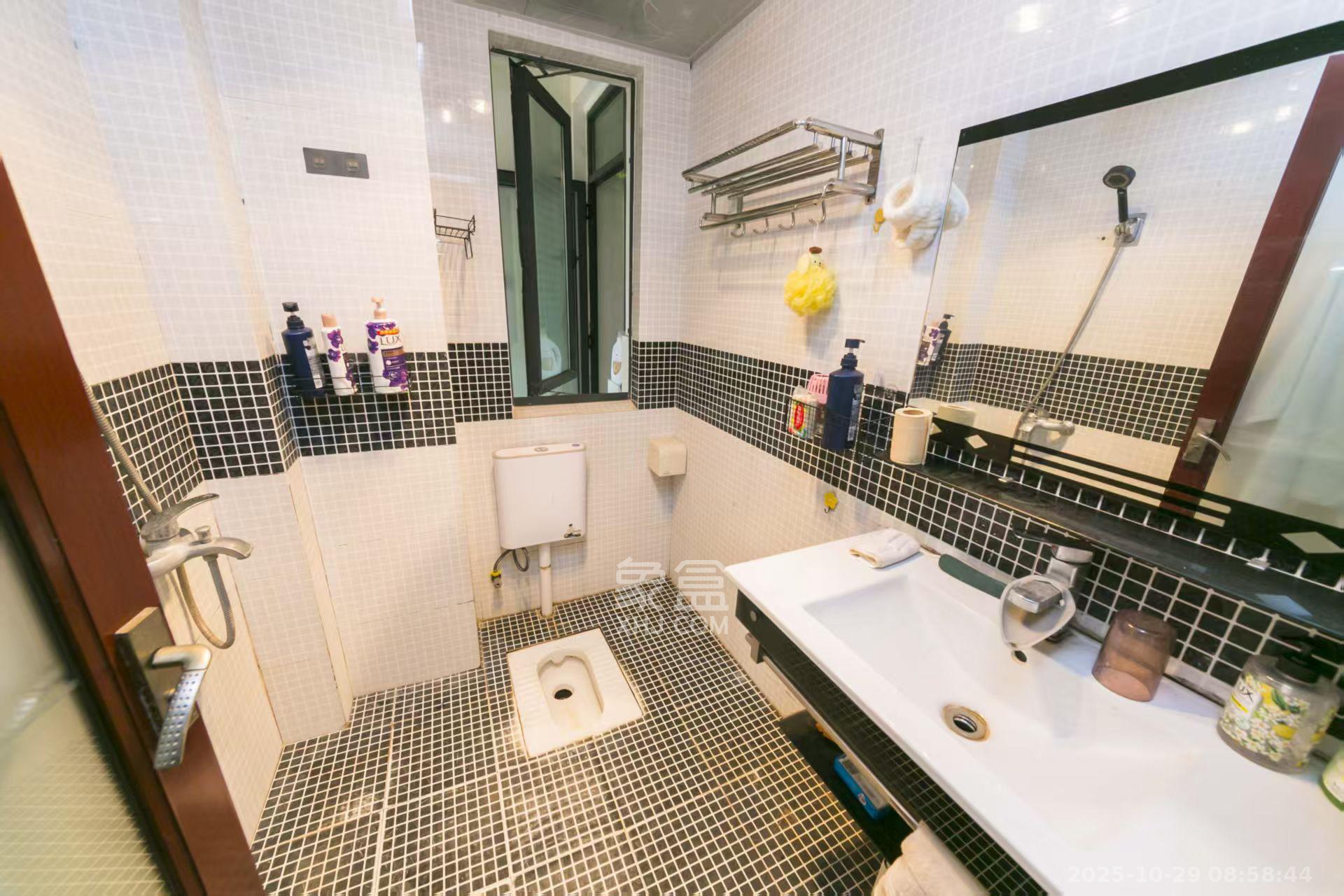 青园  2室2厅1卫    2100.0元/月 青园  2室2厅1卫    2100.0元/月室内图