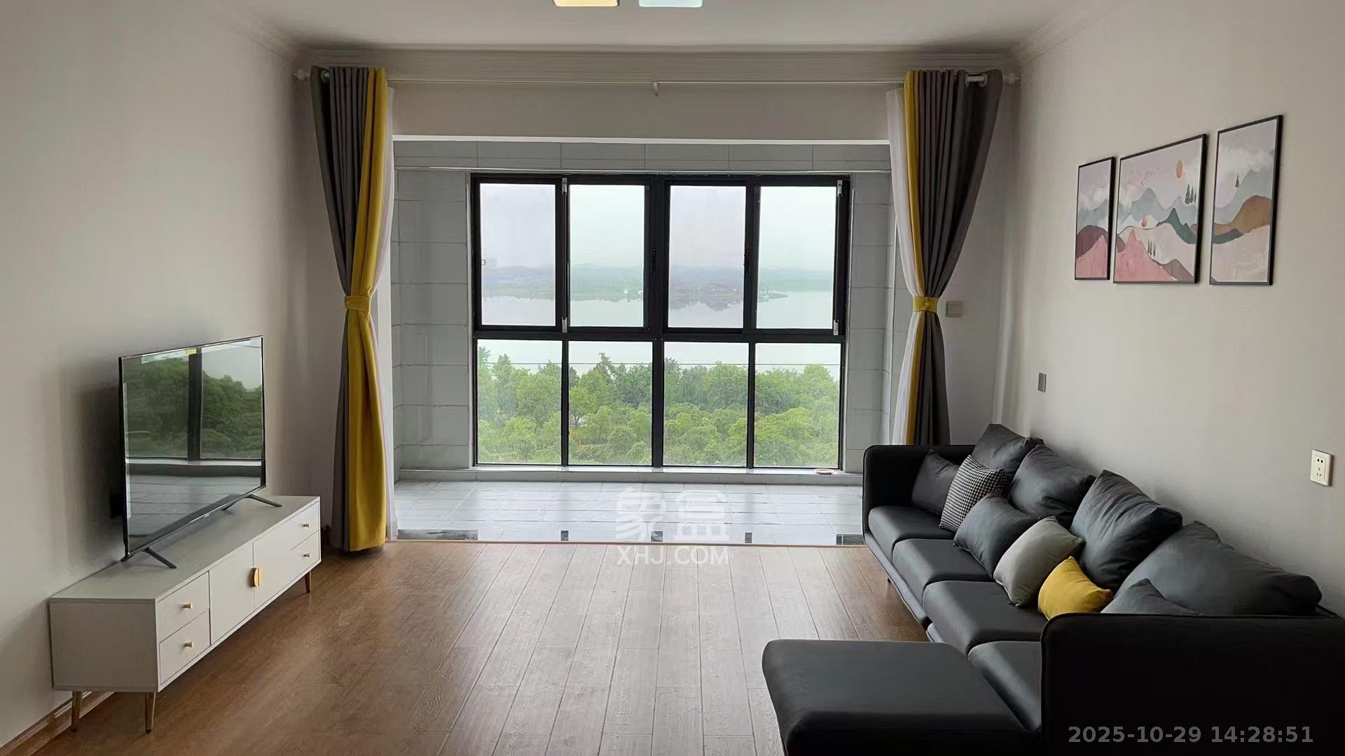 国泰九龙湾  3室2厅2卫    2500.0元/月 国泰九龙湾  3室2厅2卫    2500.0元/月室内图