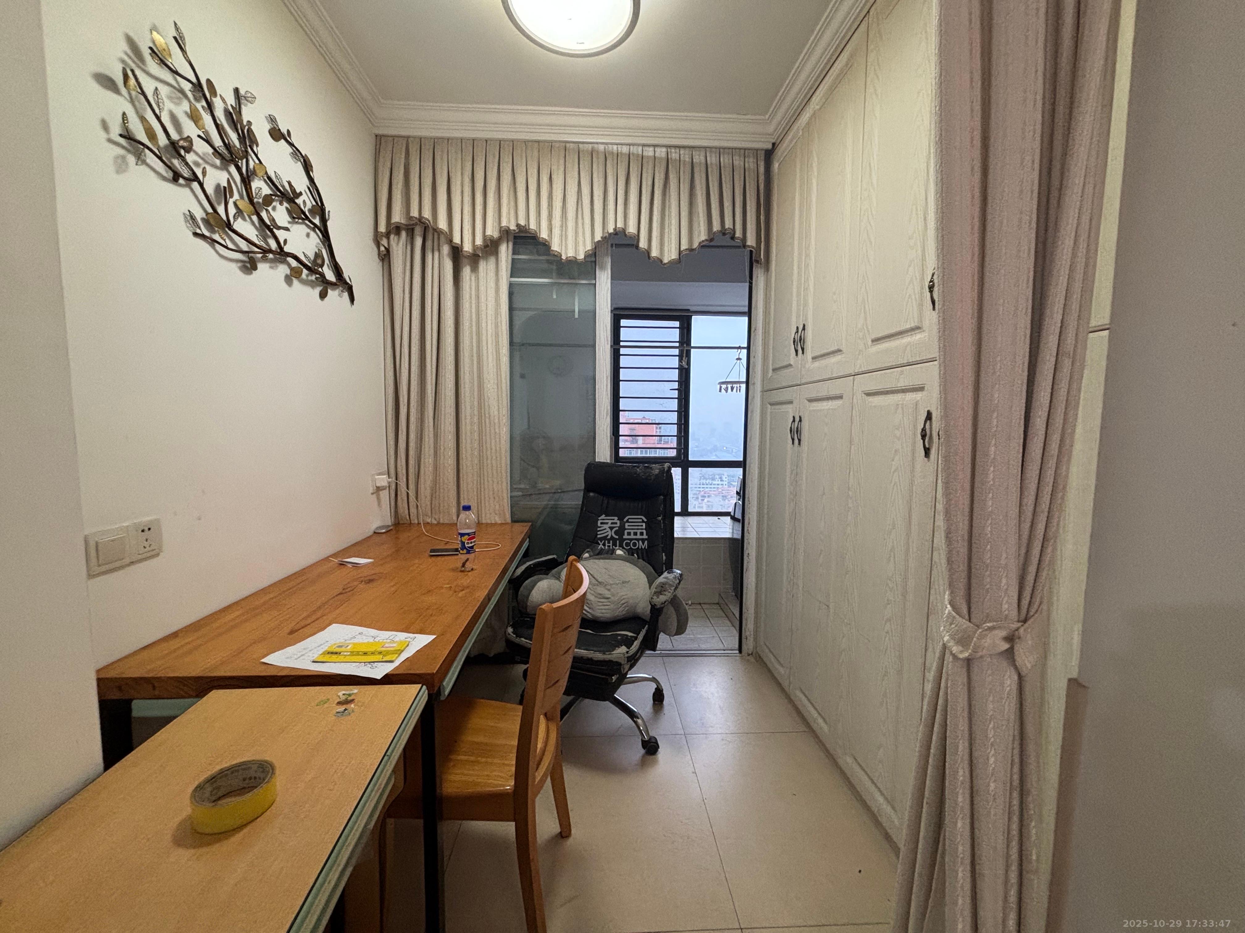 兰亭优壳（隽峰苑）  3室1厅1卫    2700.0元/月室内图