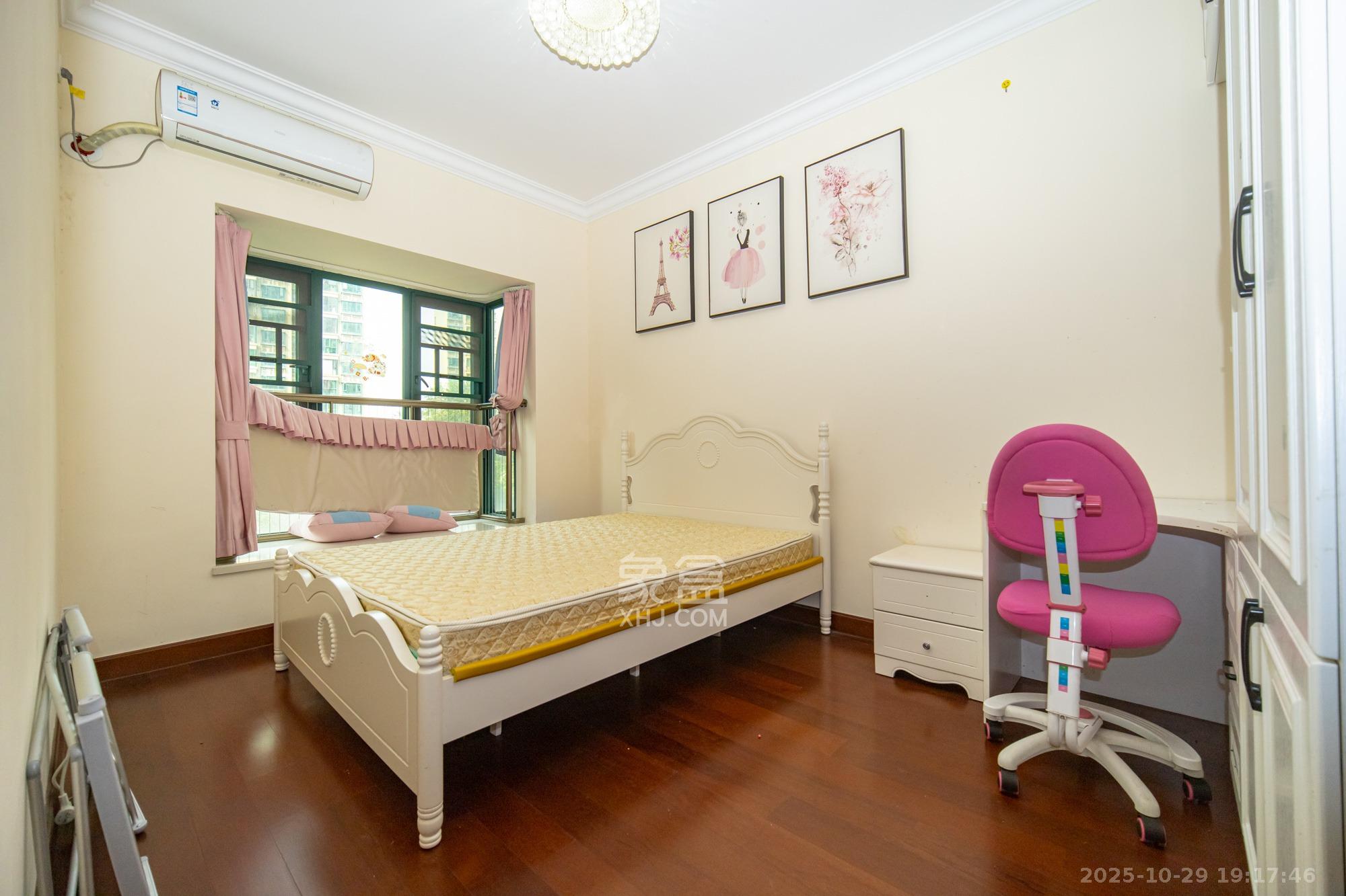 恒大雅苑  3室2厅2卫    112.0万卧室