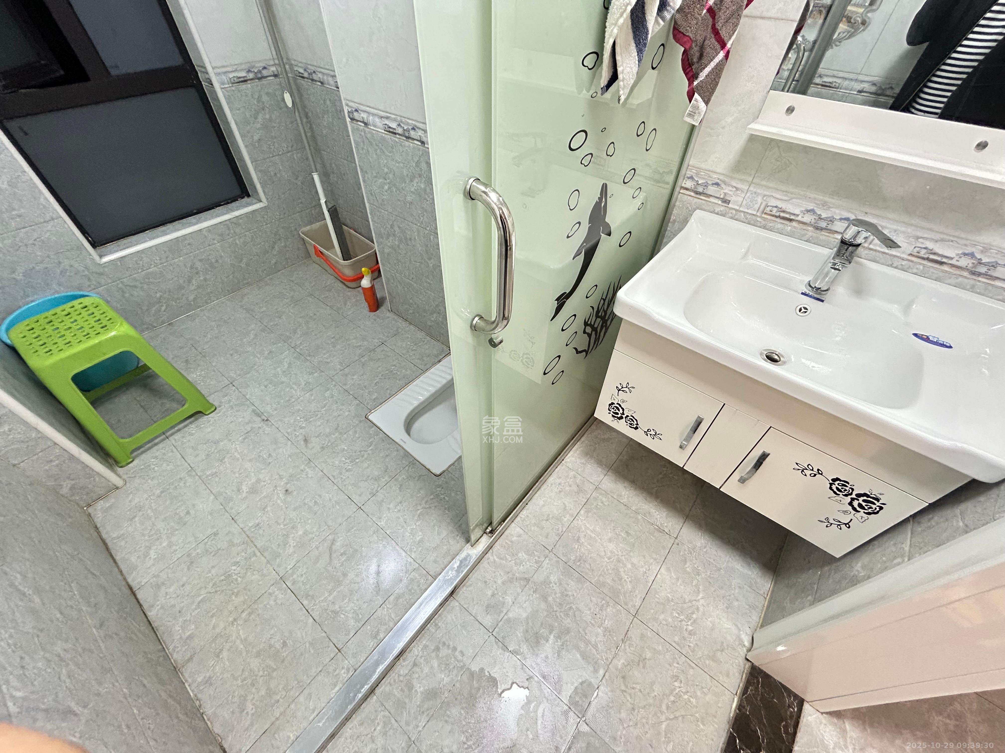 达美D6区  2室1厅1卫    2800.0元/月室内图