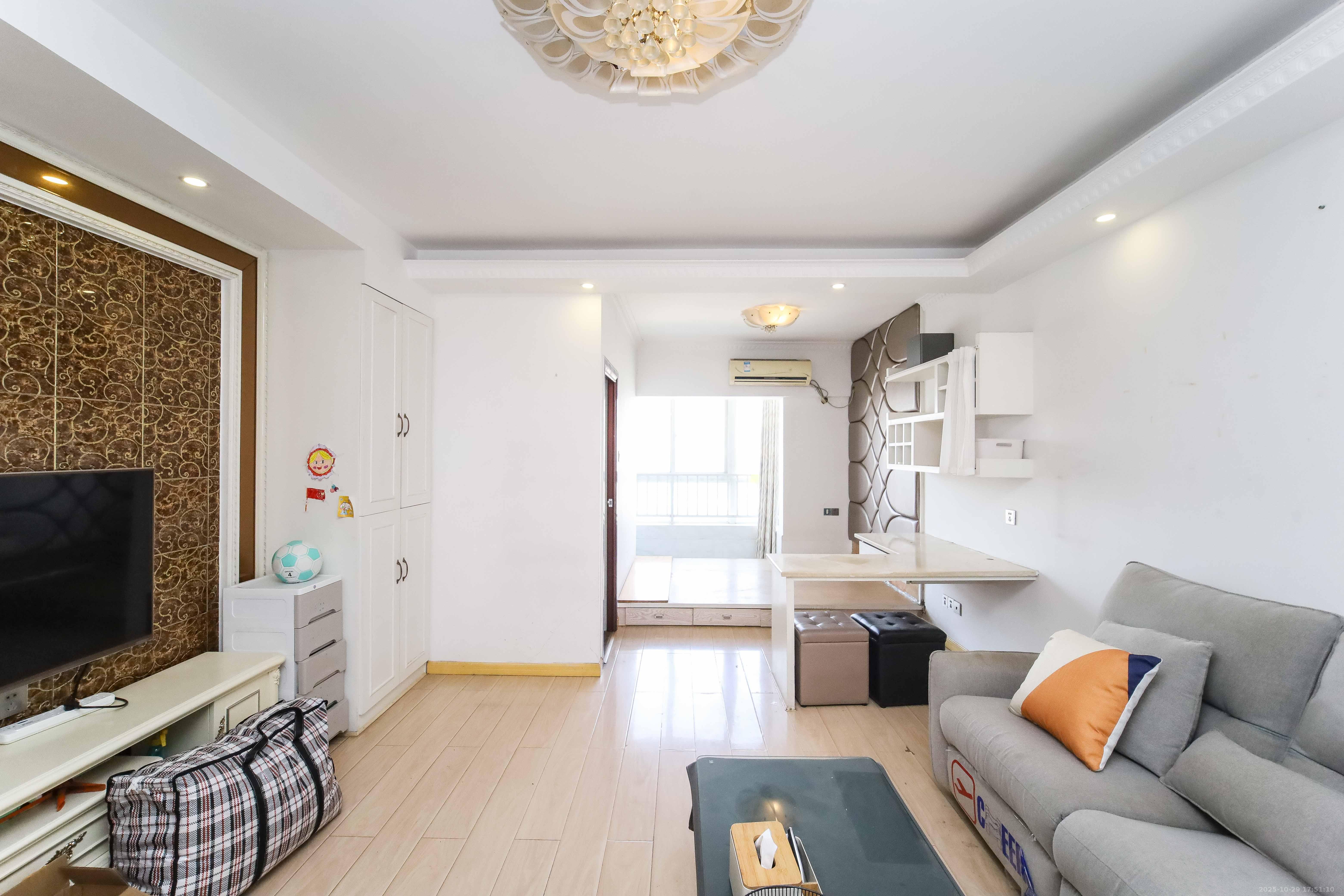 先锋东外滩  1室1厅1卫   28.80万 先锋东外滩  1室1厅1卫   28.80万客厅