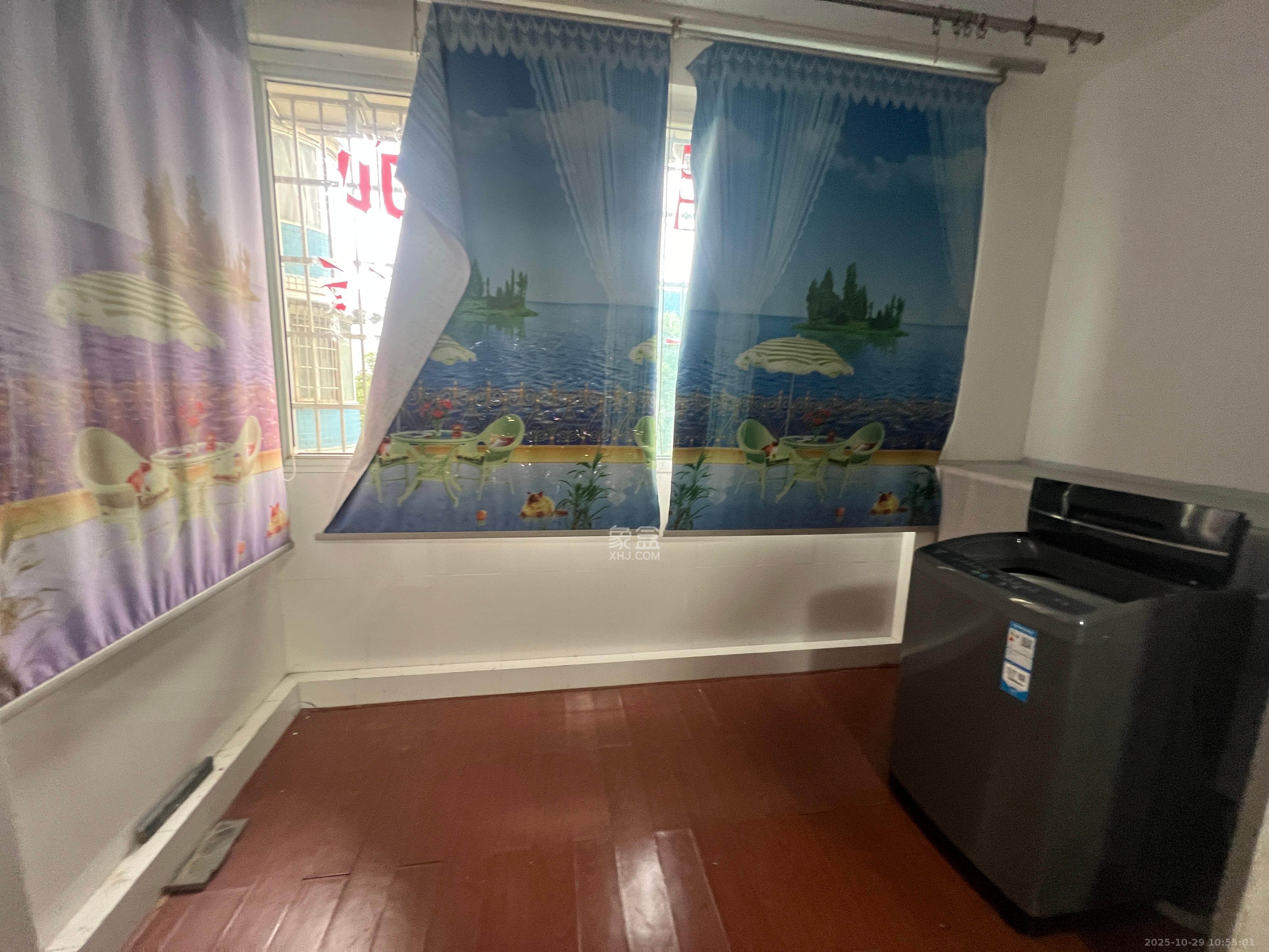 滨湖嘉园(湖滨小区)  2室2厅2卫    2500.0元/月 滨湖嘉园(湖滨小区)  2室2厅2卫    2500.0元/月室内图