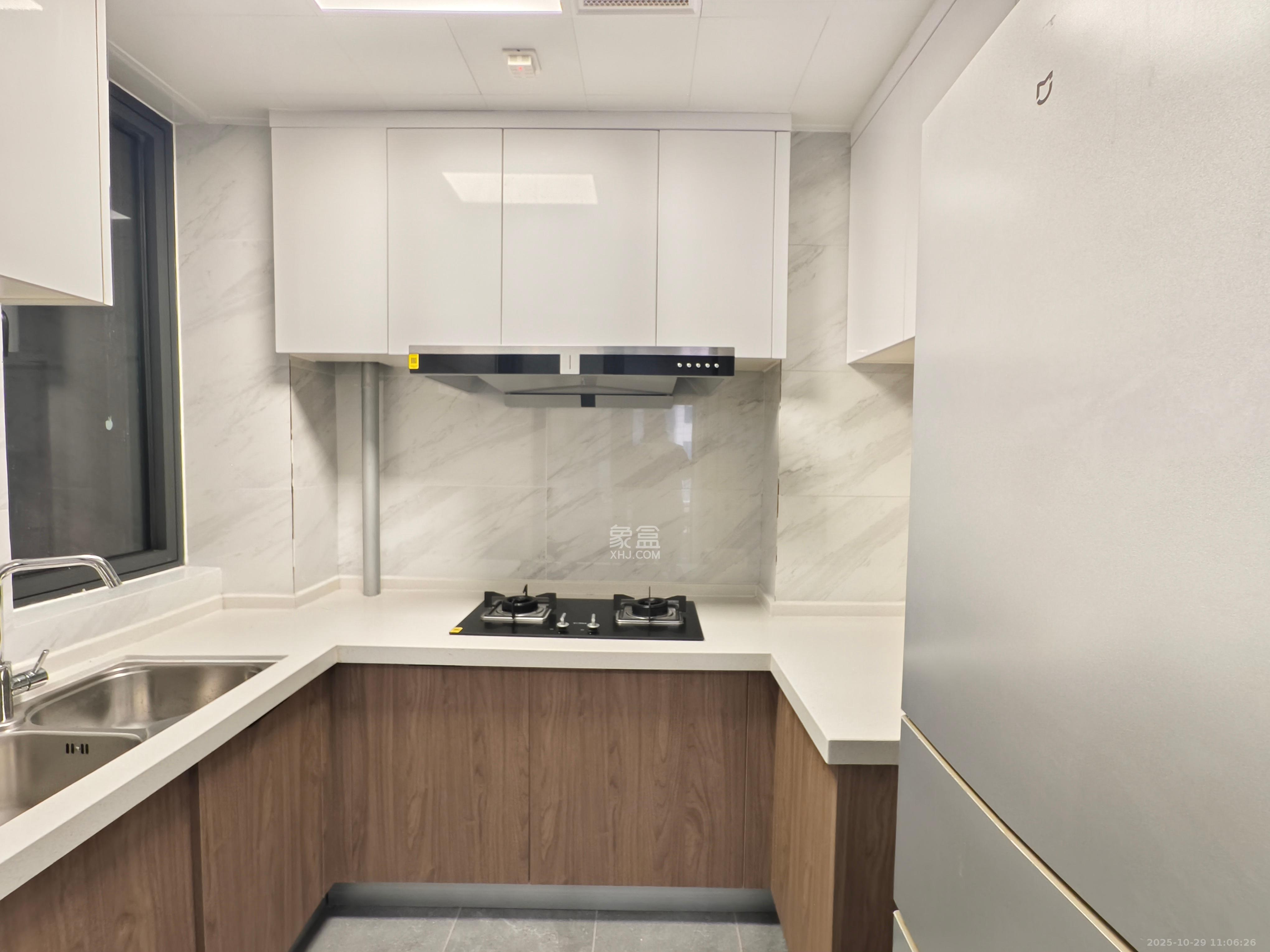 梦想新天地  3室2厅2卫    3000.0元/月室内图