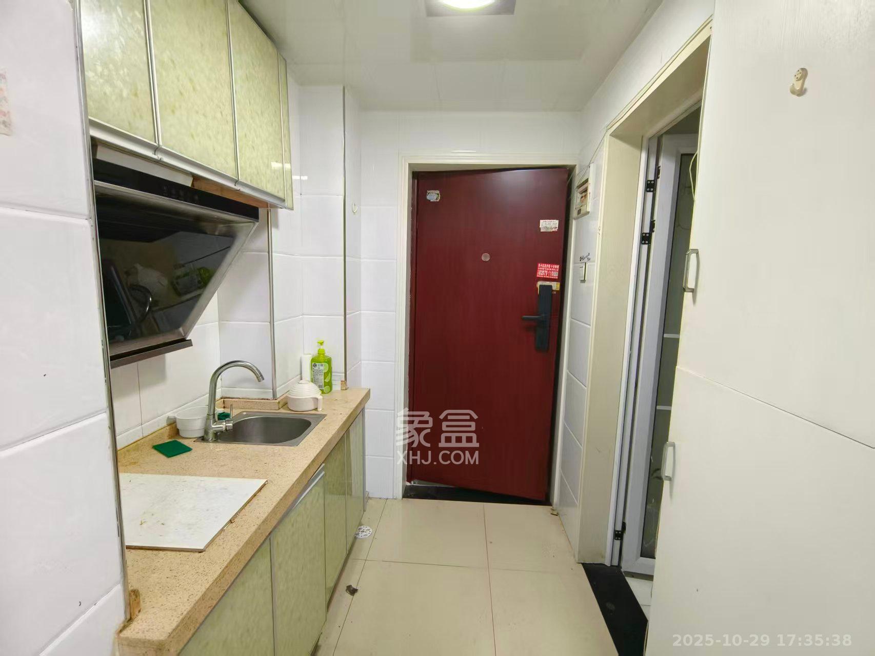 万象凯旋湾  1室1厅1卫    1200.0元/月室内图