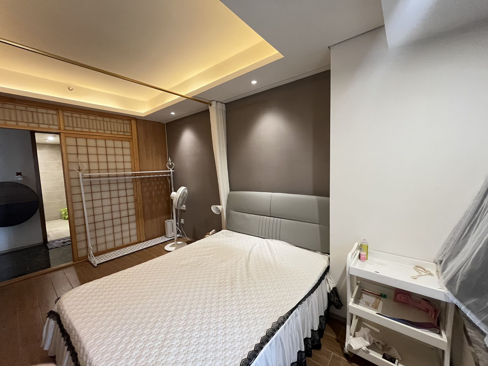 海航豪庭南苑  1室1厅1卫    2800.0元/月室内图