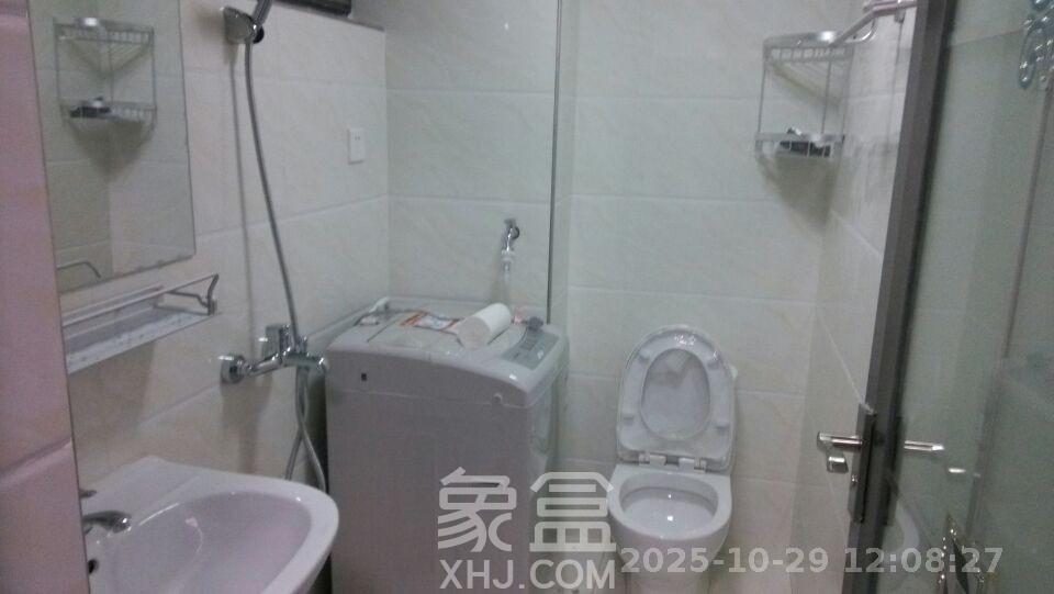 阳光100二期  1室1厅1卫    1200.0元/月室内图