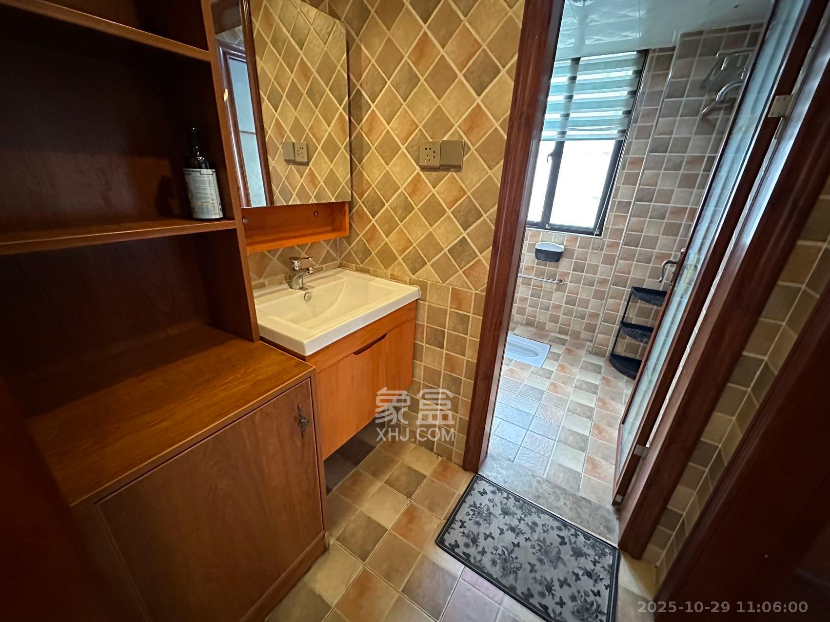 钰龙天下二期（钰龙佳园）  1室2厅1卫    2200.0元/月室内图