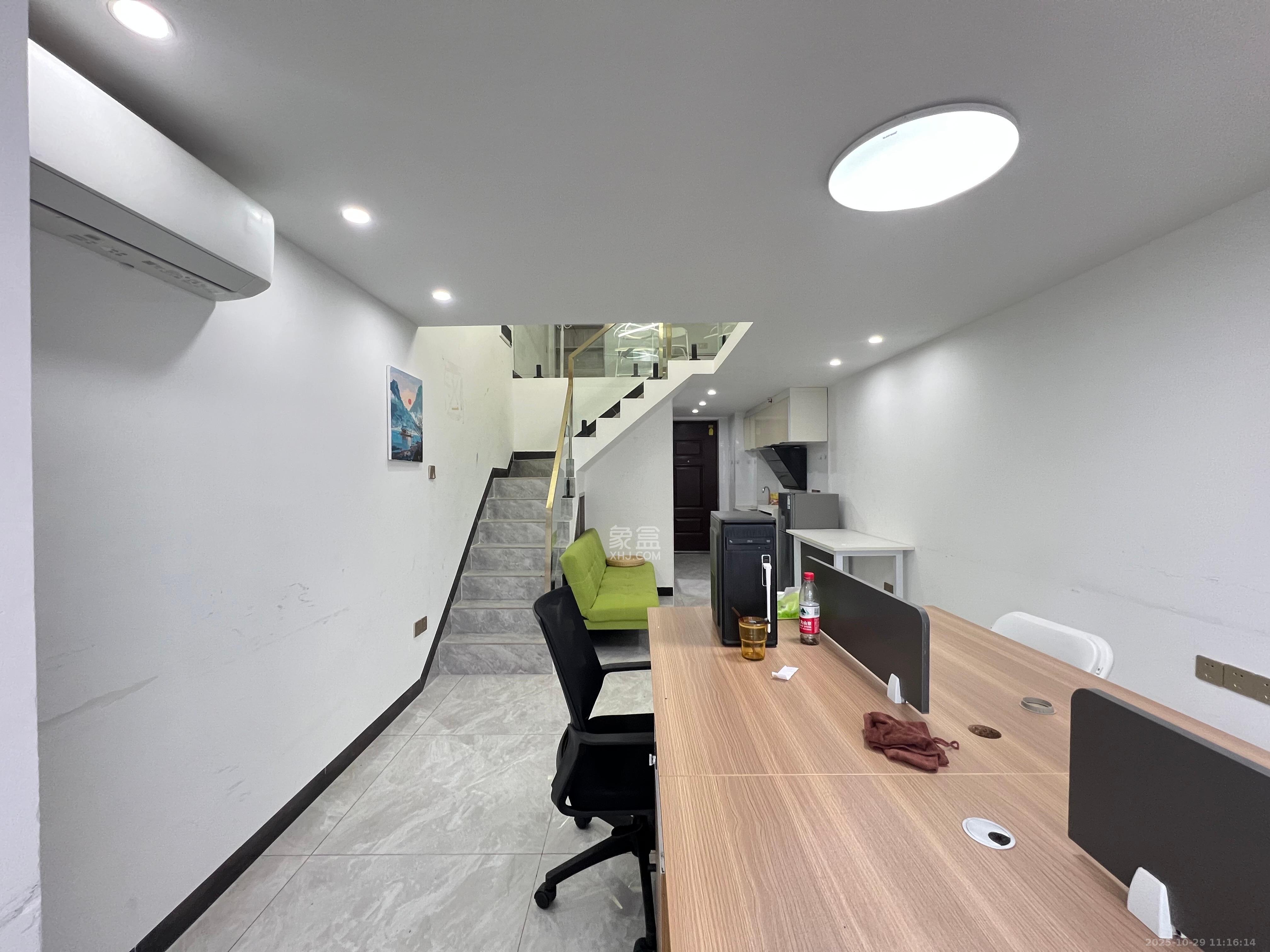 启迪协信中心  1室0厅0卫    2200.0元/月 启迪协信中心  1室0厅0卫    2200.0元/月室内图