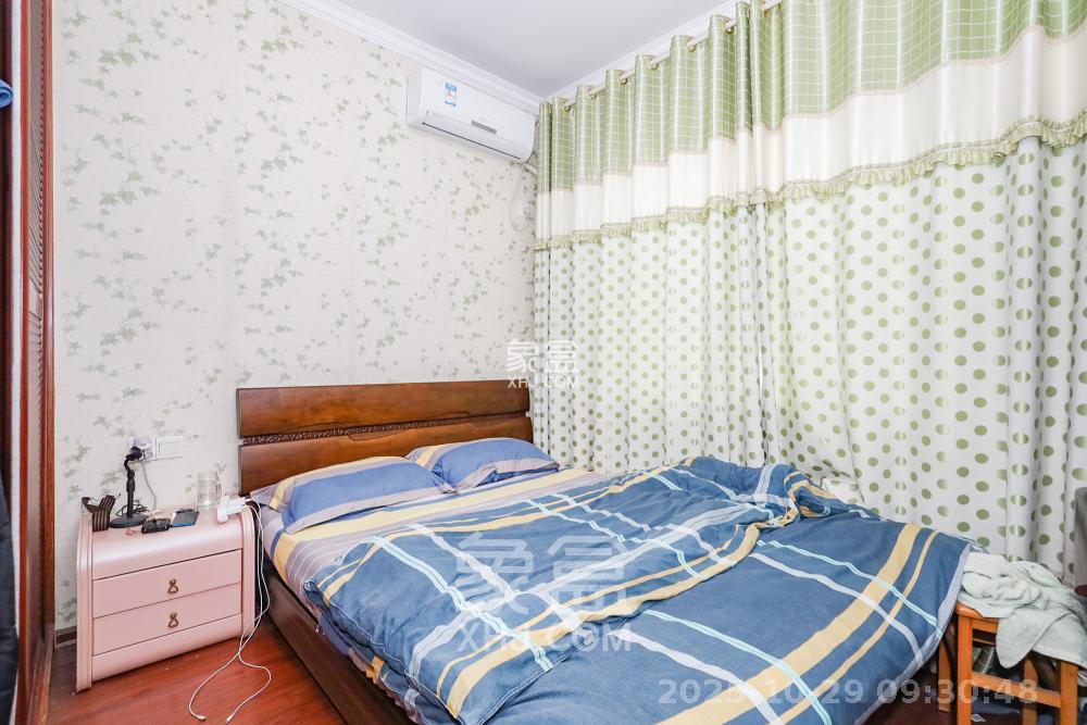 钰龙天下二期（钰龙佳园）  3室2厅2卫    3000.0元/月室内图