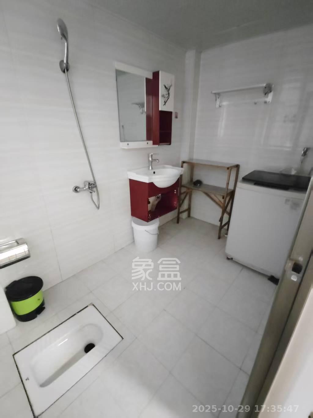 锦璨家园  1室1厅1卫    1050.0元/月 锦璨家园  1室1厅1卫    1050.0元/月室内图