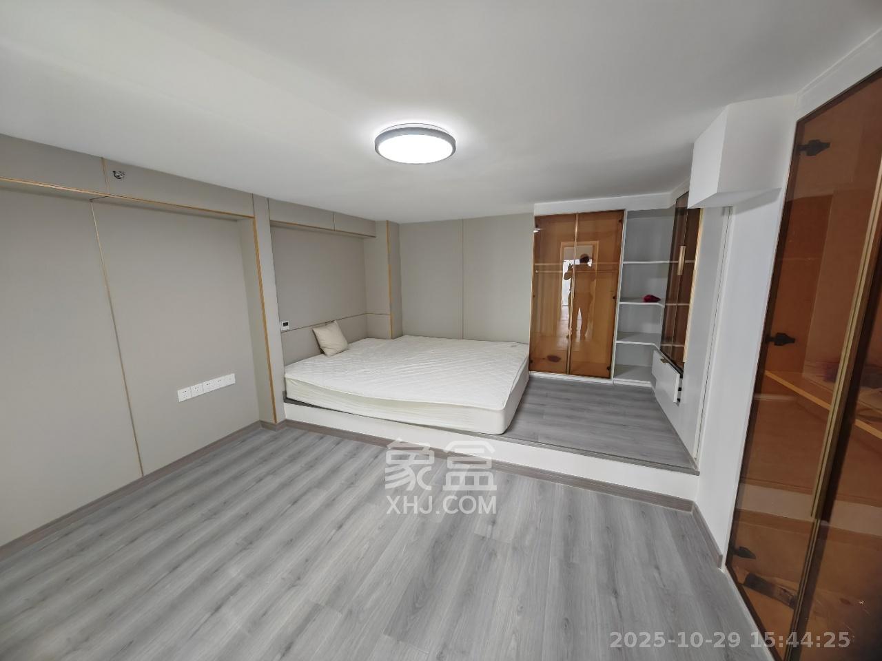 京武浪琴山三期（京武中心）  2室1厅1卫    3200.0元/月室内图