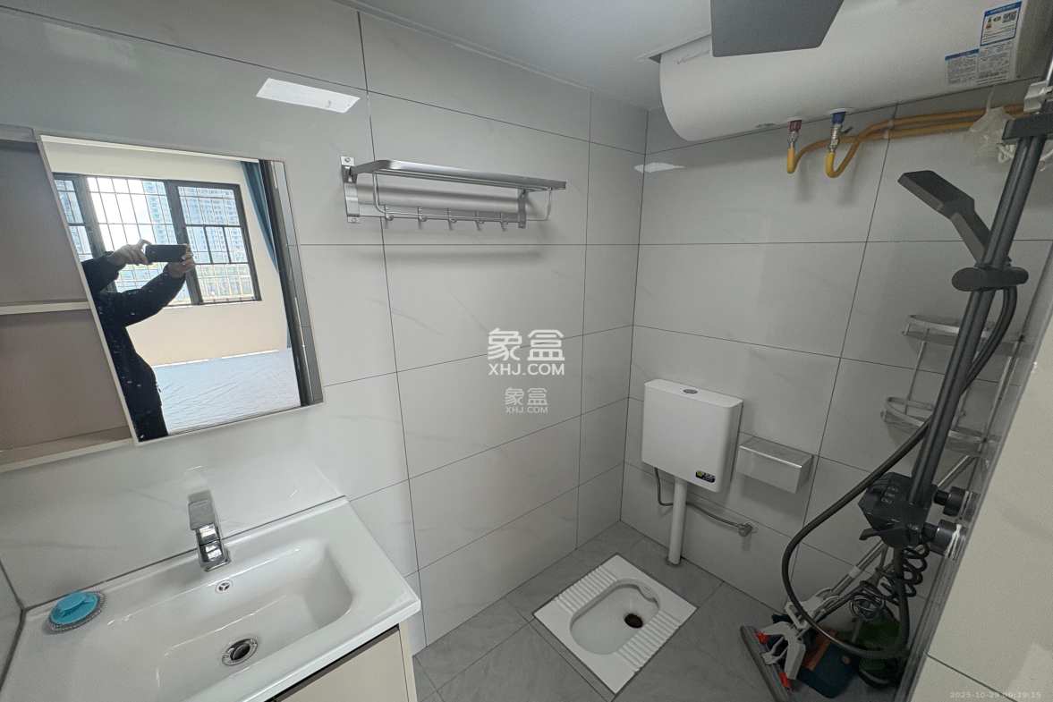 旭日嘉苑  2室1厅1卫    2500.0元/月 旭日嘉苑  2室1厅1卫    2500.0元/月室内图