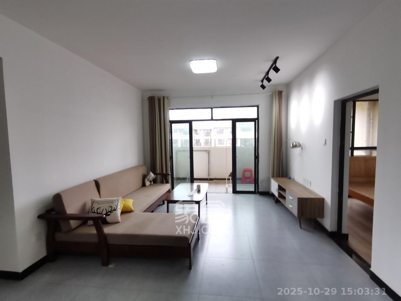 夏威夷碧水春城（碧桂园城市花园）  4室2厅2卫    2600.0元/月