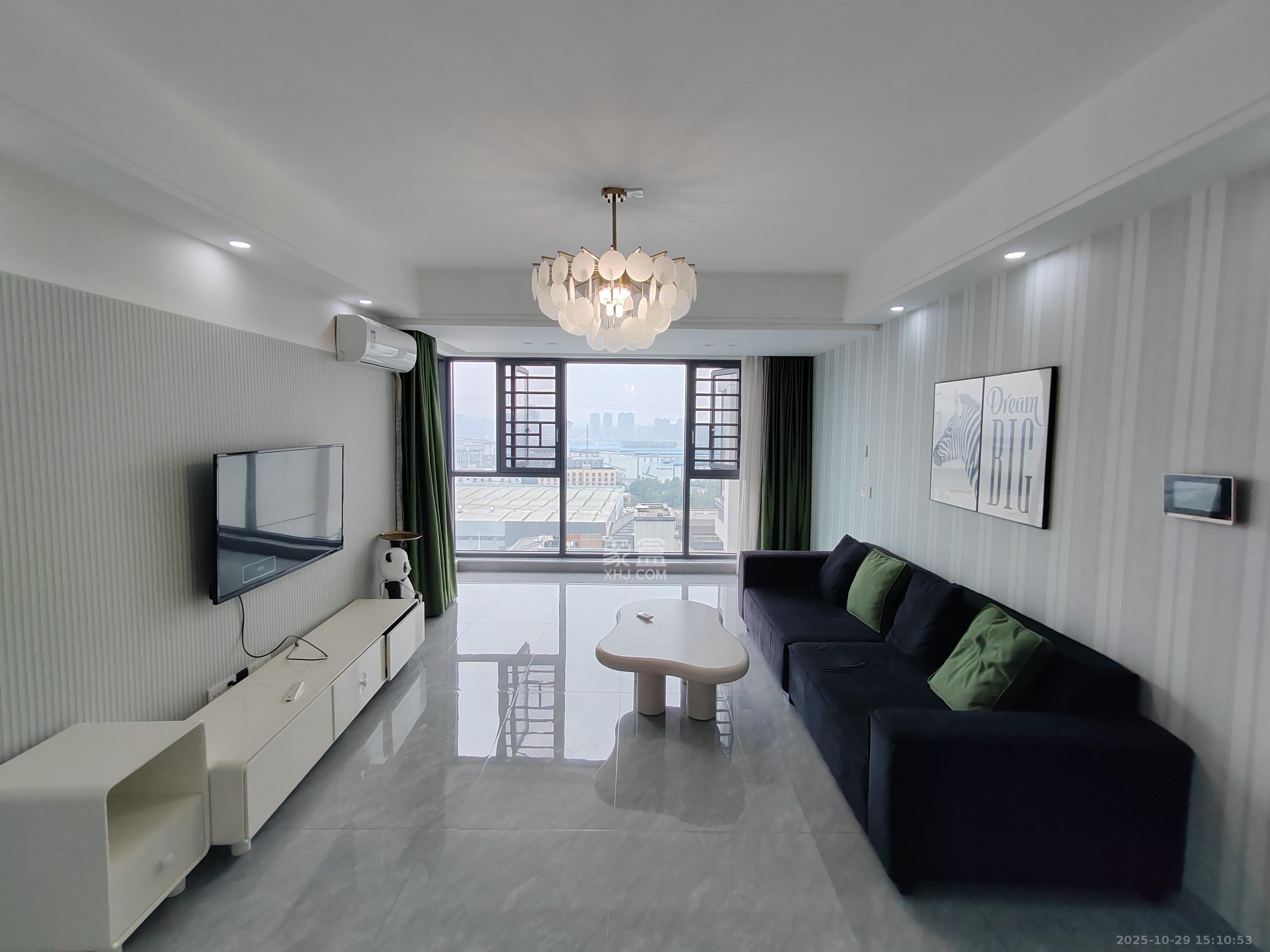 保利恒伟时光印象  4室2厅2卫    3000.0元/月 保利恒伟时光印象  4室2厅2卫    3000.0元/月