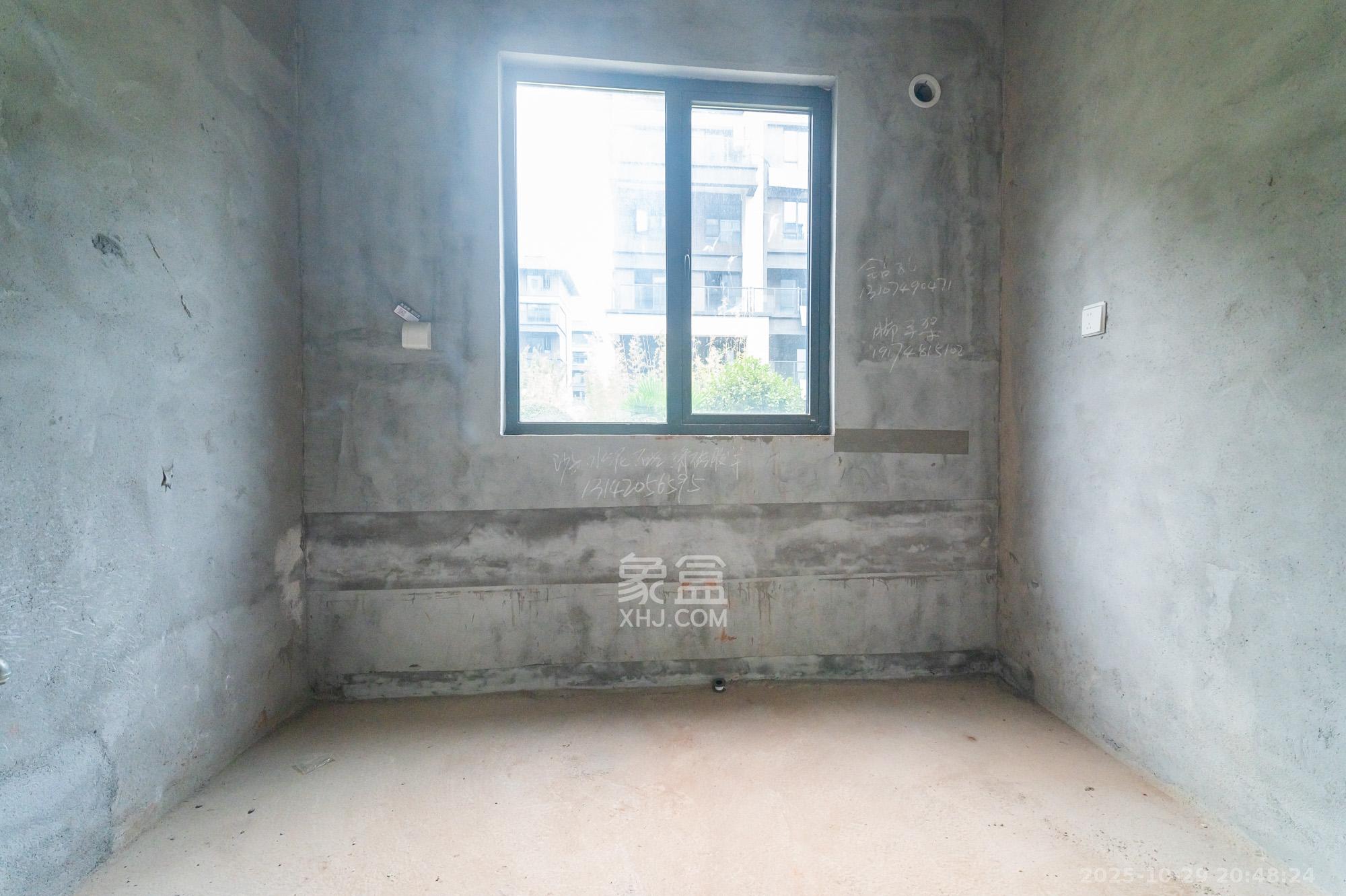 五矿万境松雅  5室2厅3卫    228.0万其他