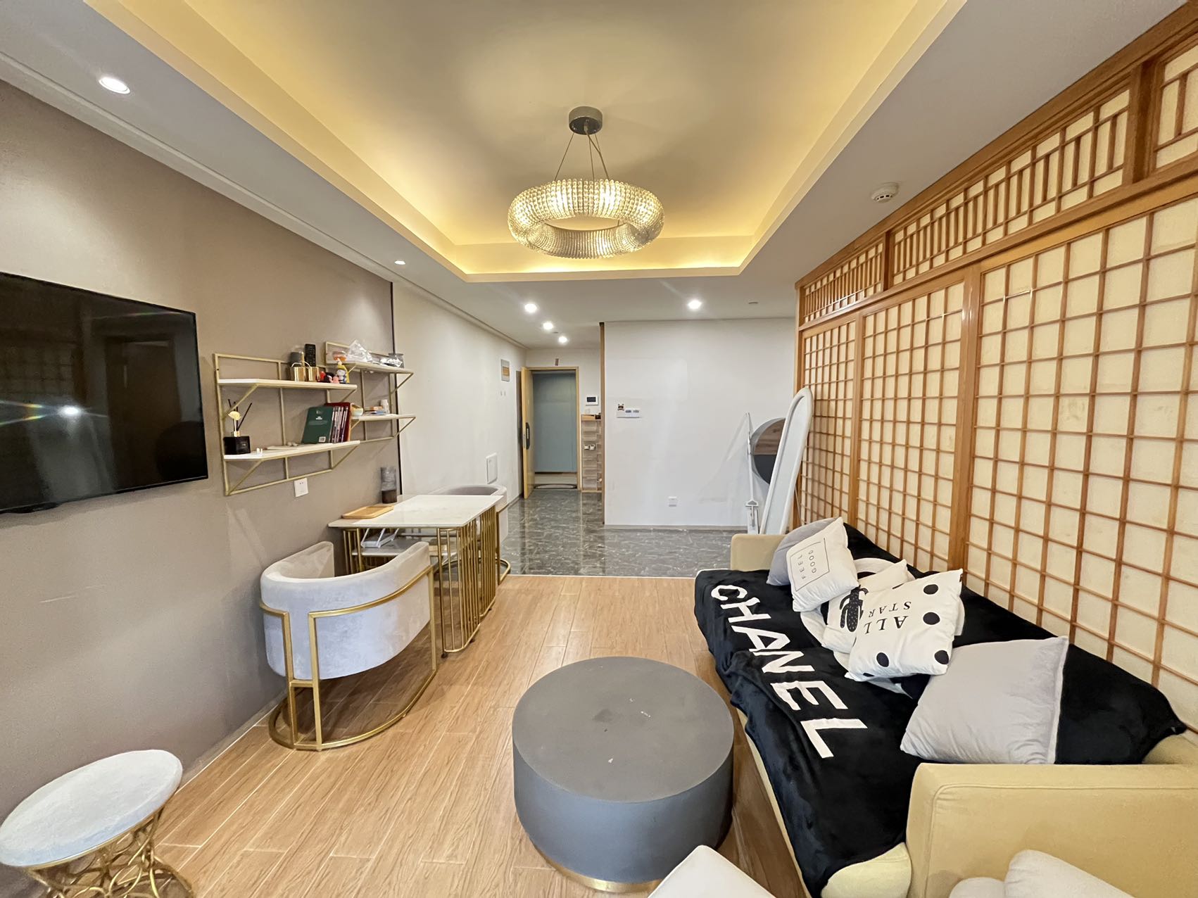 海航豪庭南苑  1室1厅1卫    2800.0元/月 海航豪庭南苑  1室1厅1卫    2800.0元/月