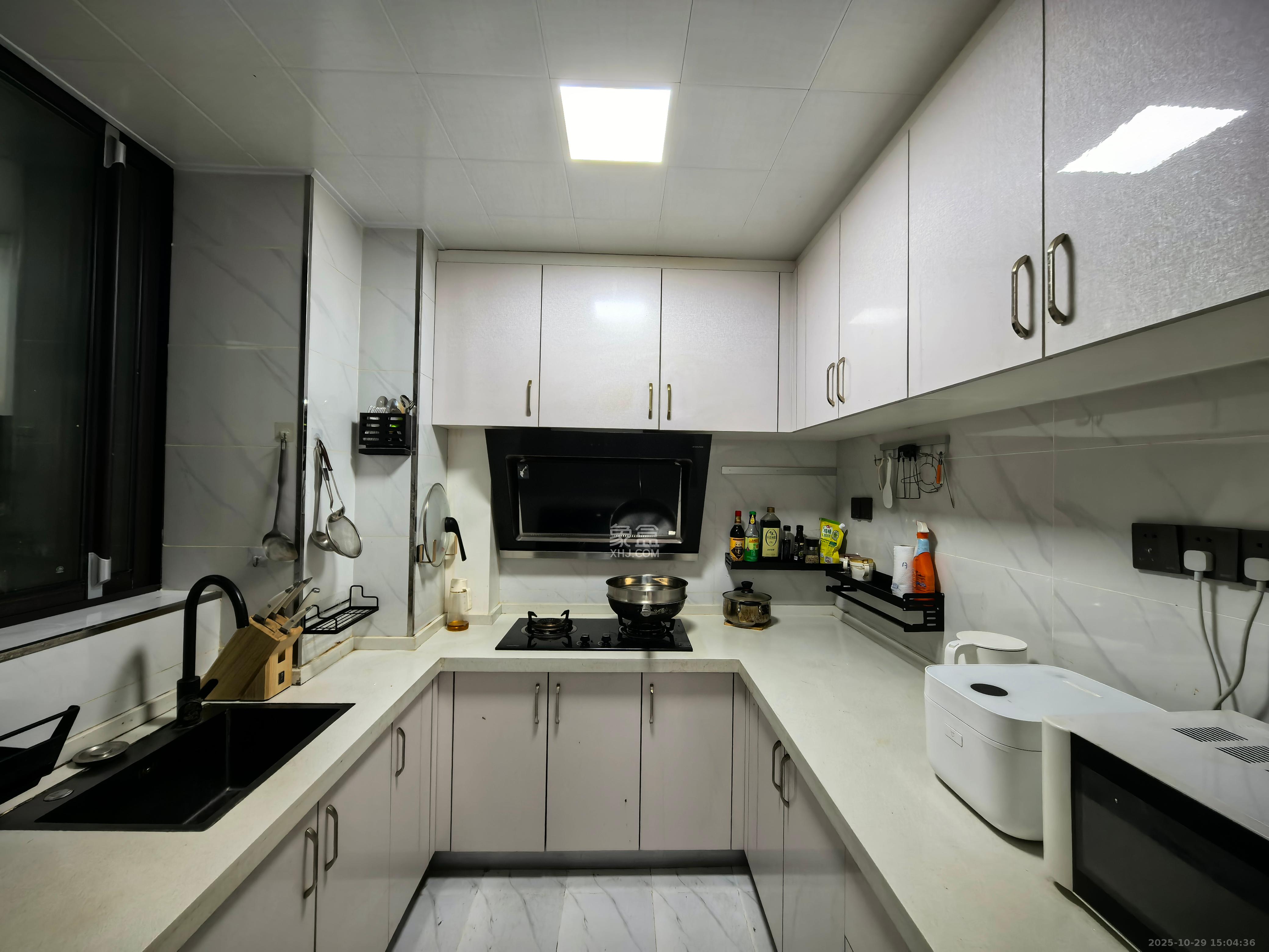 君合天玺 3室1厅2卫 3500.0元/月 君合天玺 3室1厅2卫 3500.0元/月室内图