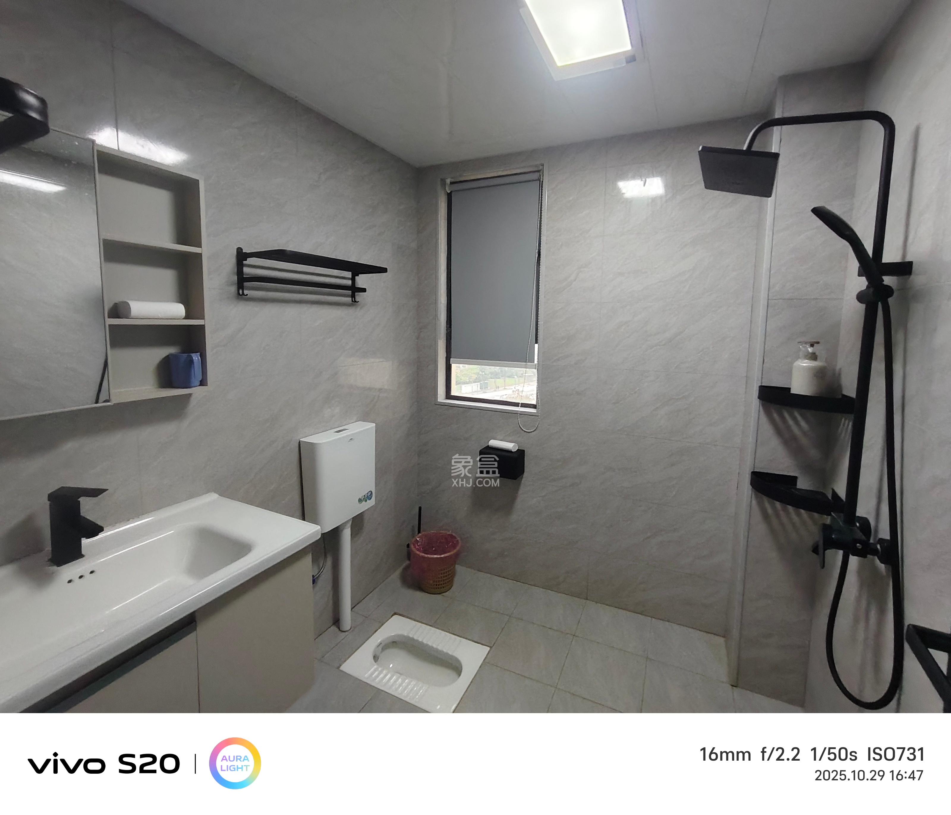 荣盛城 4室2厅2卫 3200.0元/月 荣盛城 4室2厅2卫 3200.0元/月室内图