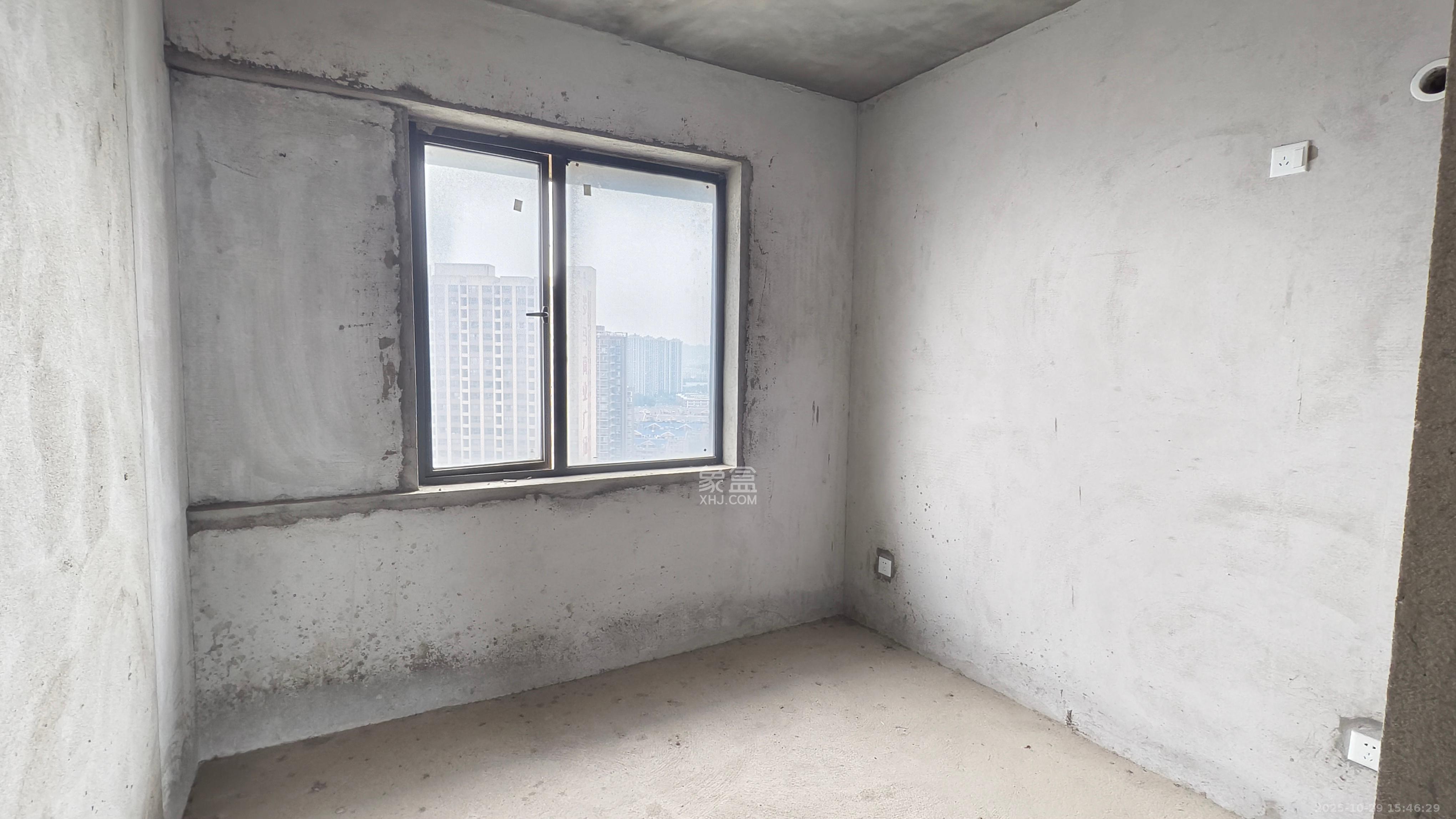 骑龙大街（骑龙苑）  3室2厅2卫    1300.0元/月室内图