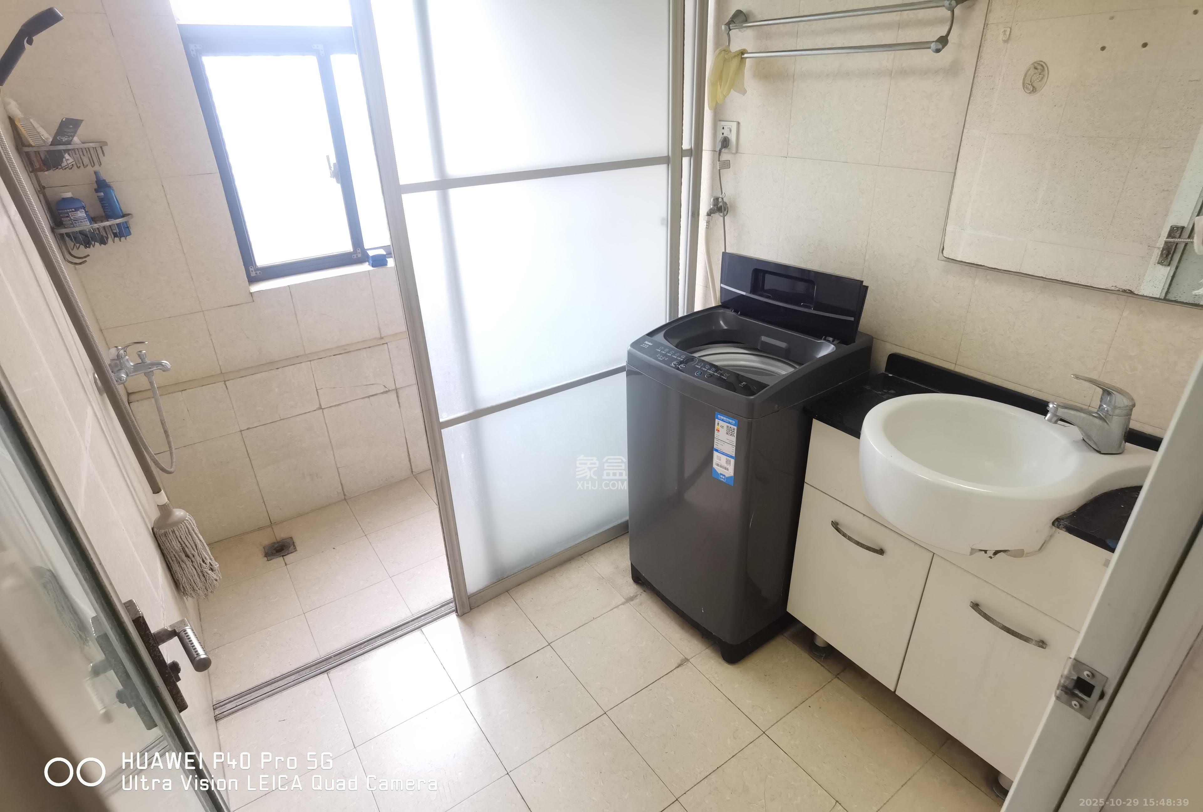 欧园  3室2厅2卫    2800.0元/月 欧园  3室2厅2卫    2800.0元/月室内图