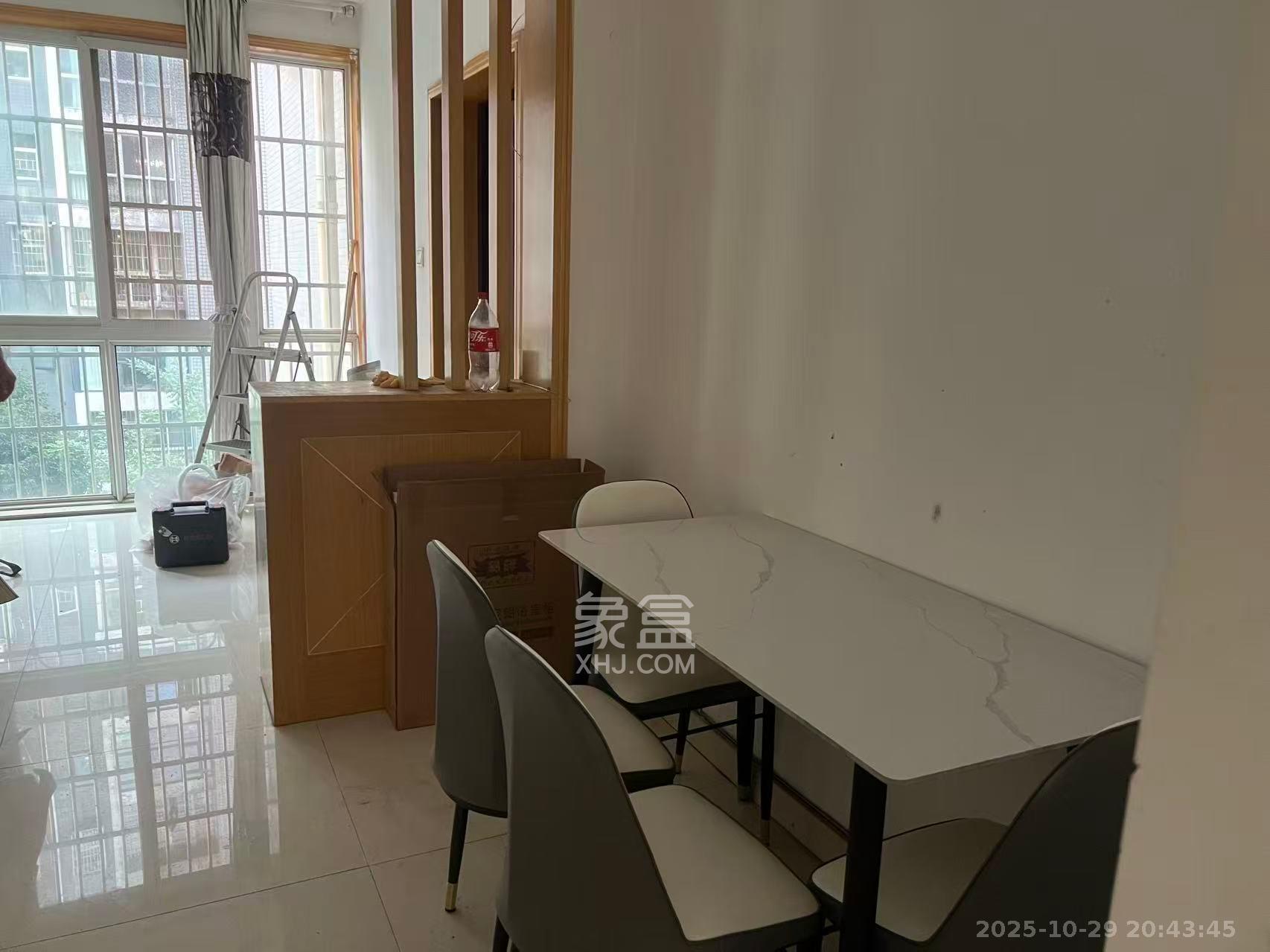 生活艺术城 3室2厅2卫 2300.0元/月 生活艺术城 3室2厅2卫 2300.0元/月室内图