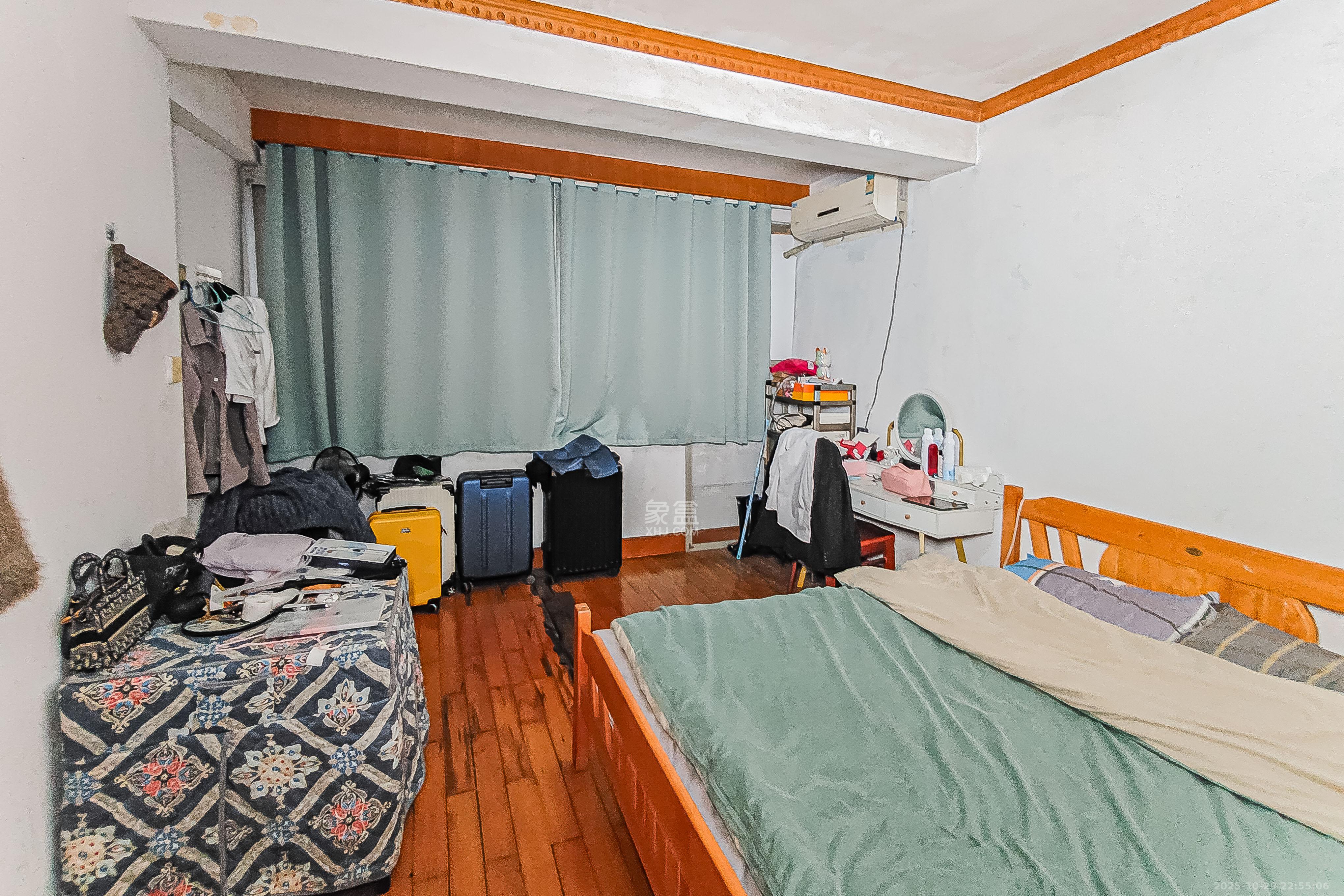 红旗区二片小区建安宿舍  2室1厅1卫    40.0万卧室