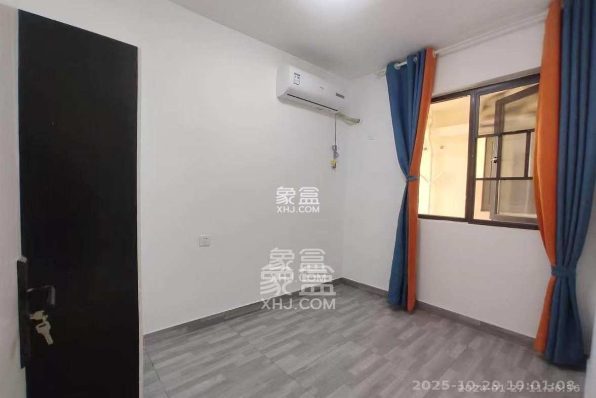 蔷薇国际 2室2厅1卫 1800.0元/月 蔷薇国际 2室2厅1卫 1800.0元/月室内图