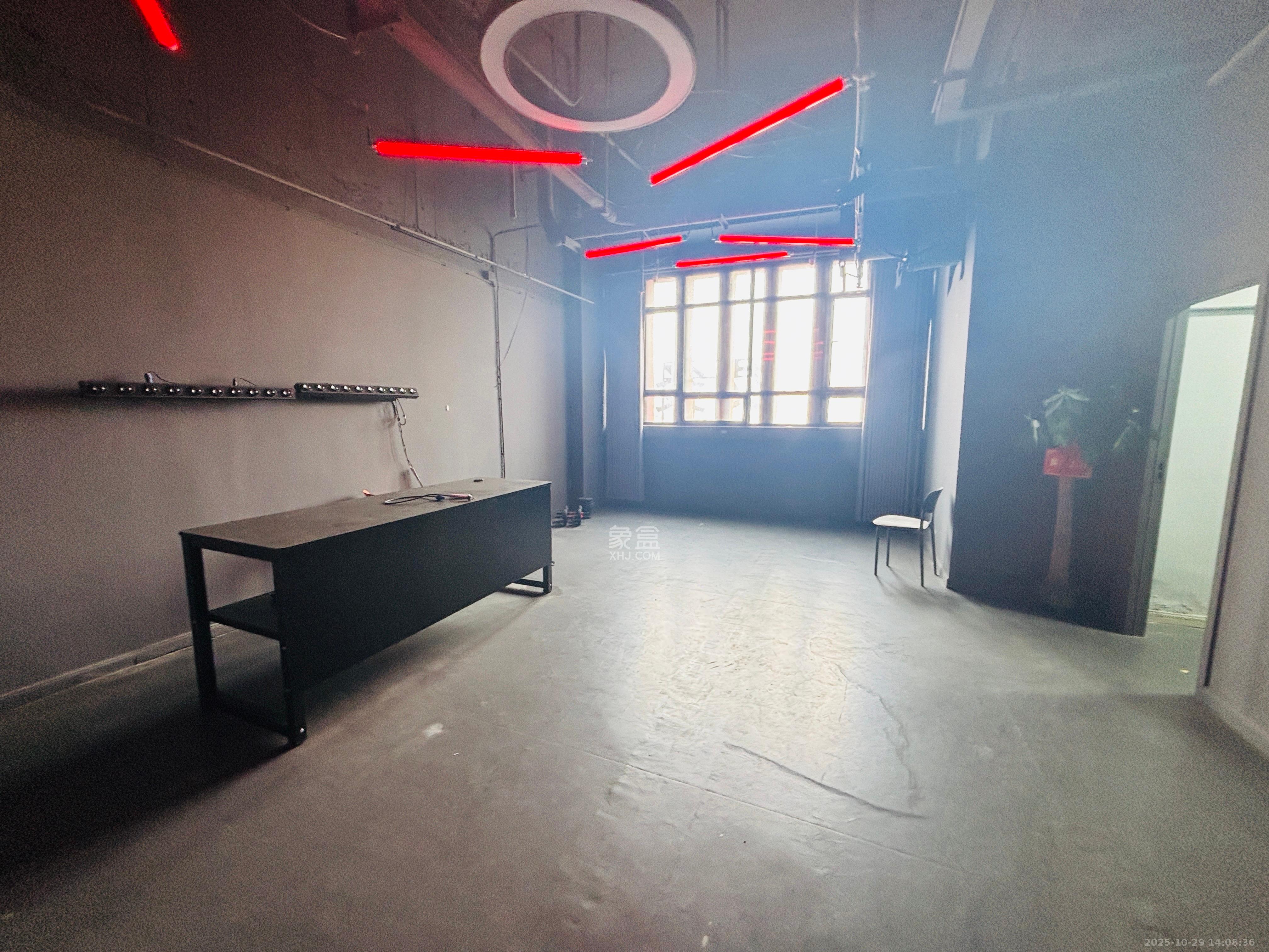 金领家族   280.0㎡      5500.0元/月室内图