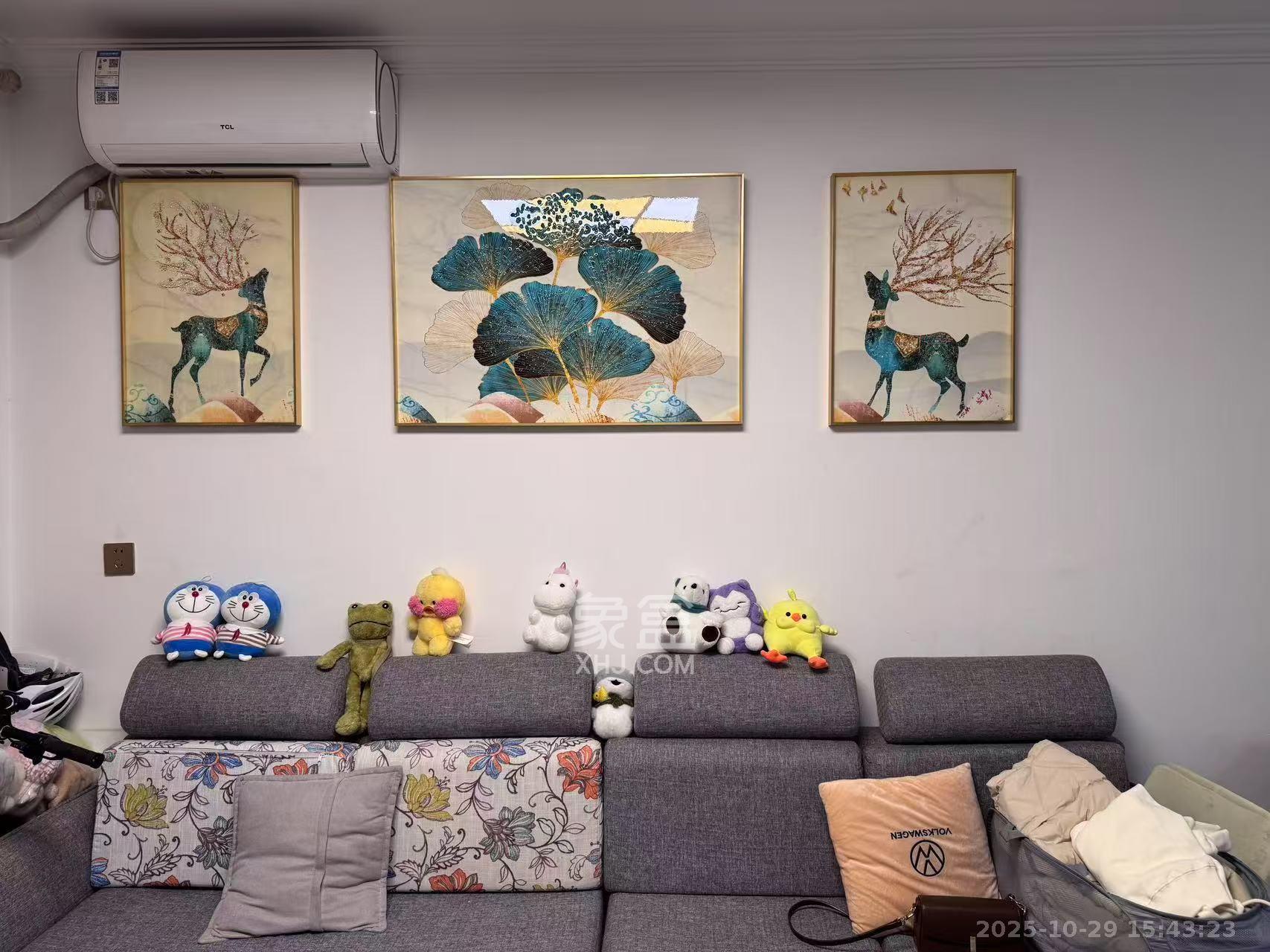 蓝光幸福满庭 2室2厅1卫 2600.0元/月 蓝光幸福满庭 2室2厅1卫 2600.0元/月室内图