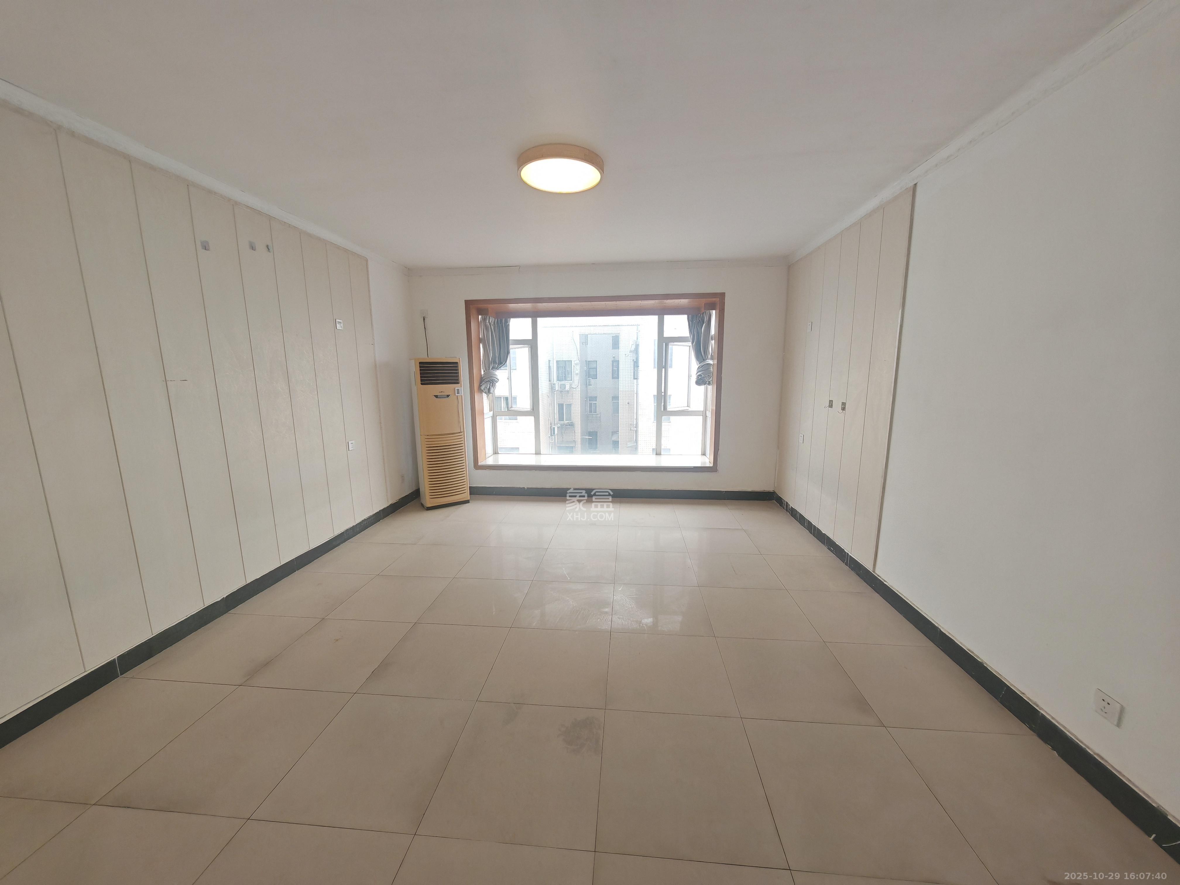 智邦家园  3室2厅4卫    3600.0元/月