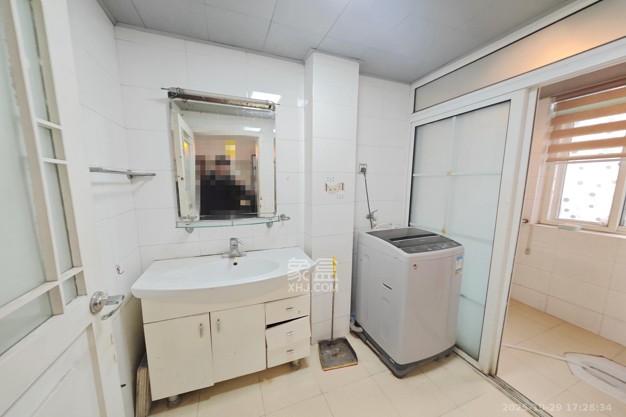 鑫天佳园  4室2厅2卫    118.0万其他